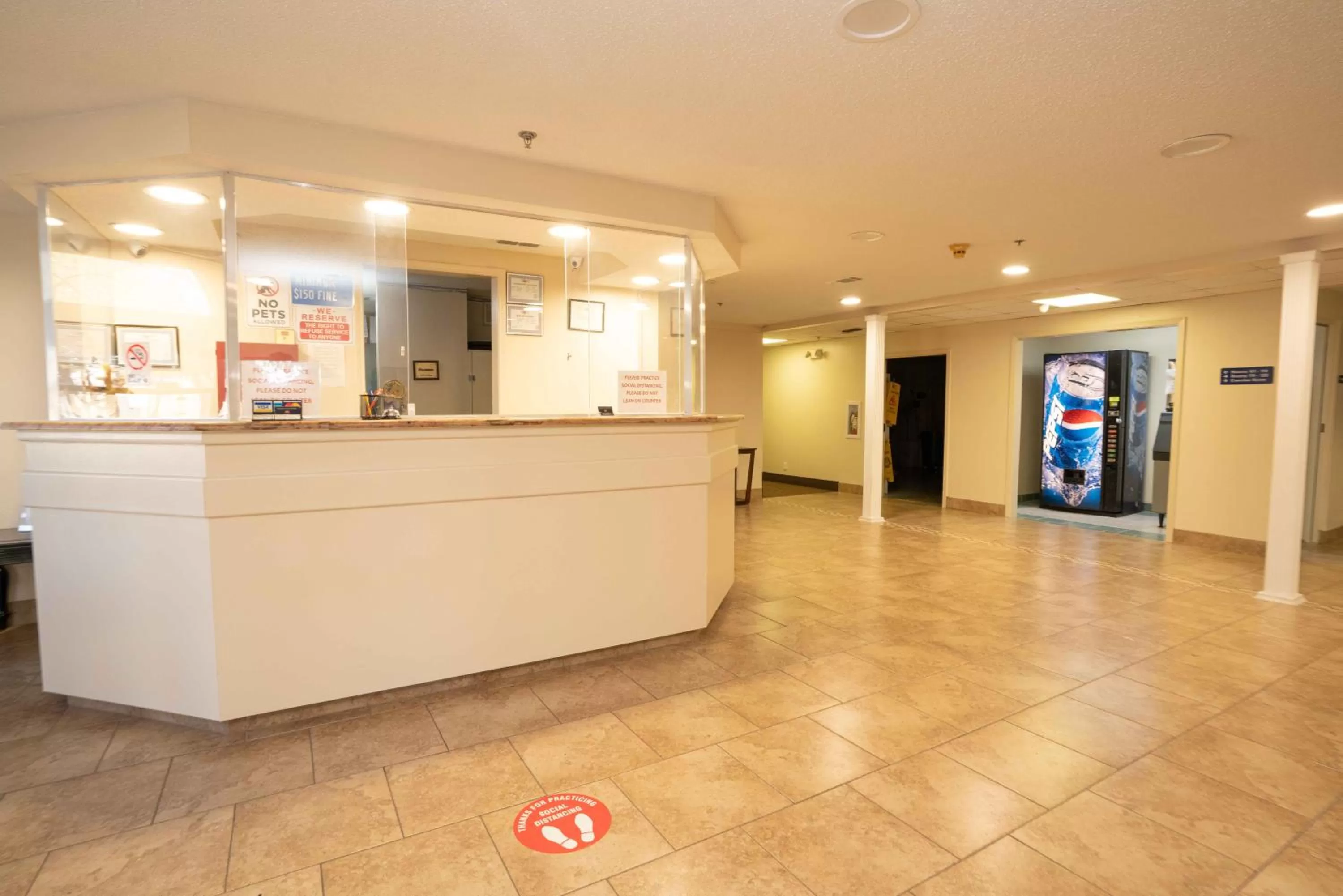 Property building in Regency Inn & Suites DFW