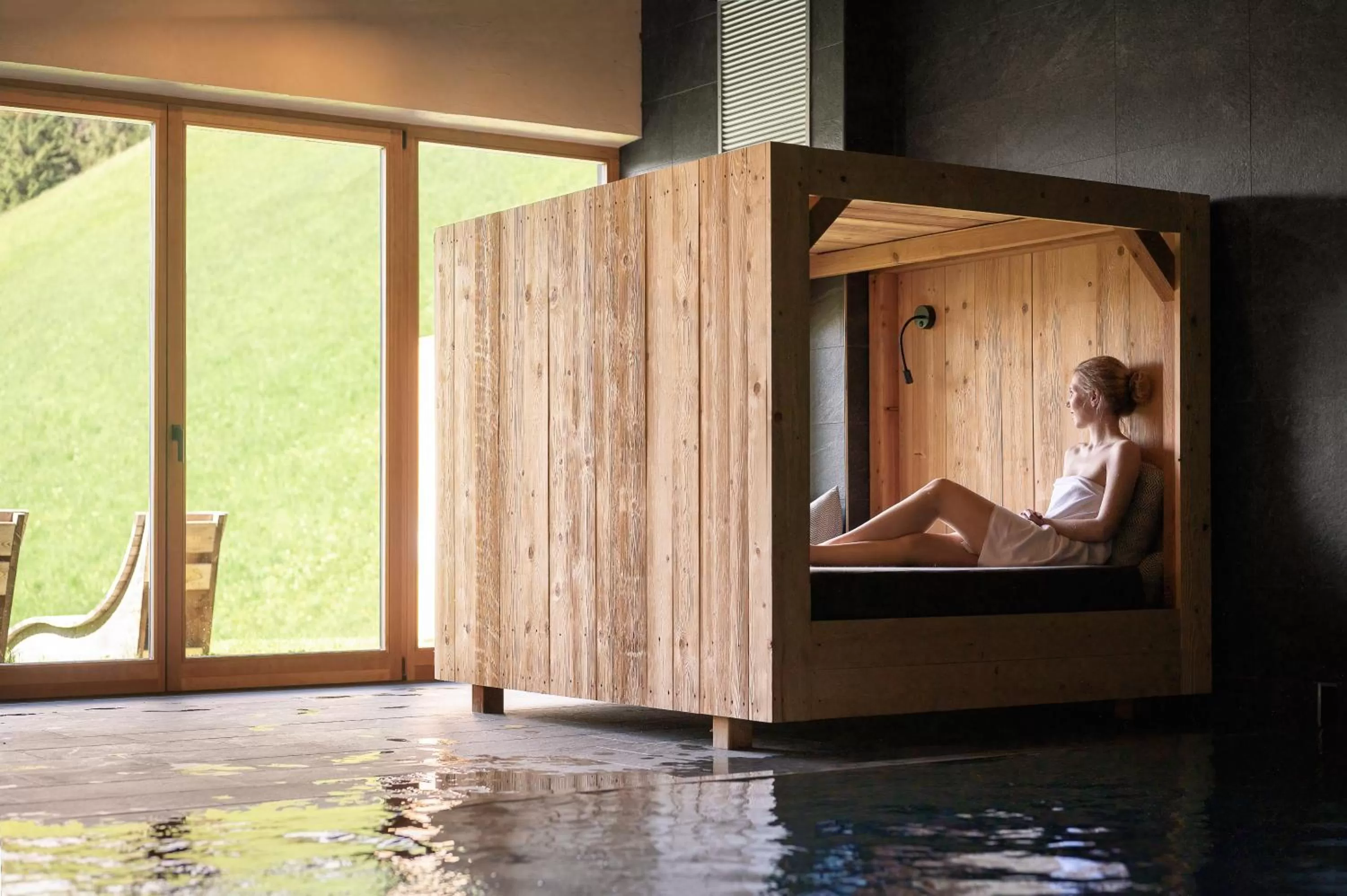 Swimming pool in Bio Aparthotel Blaslahof