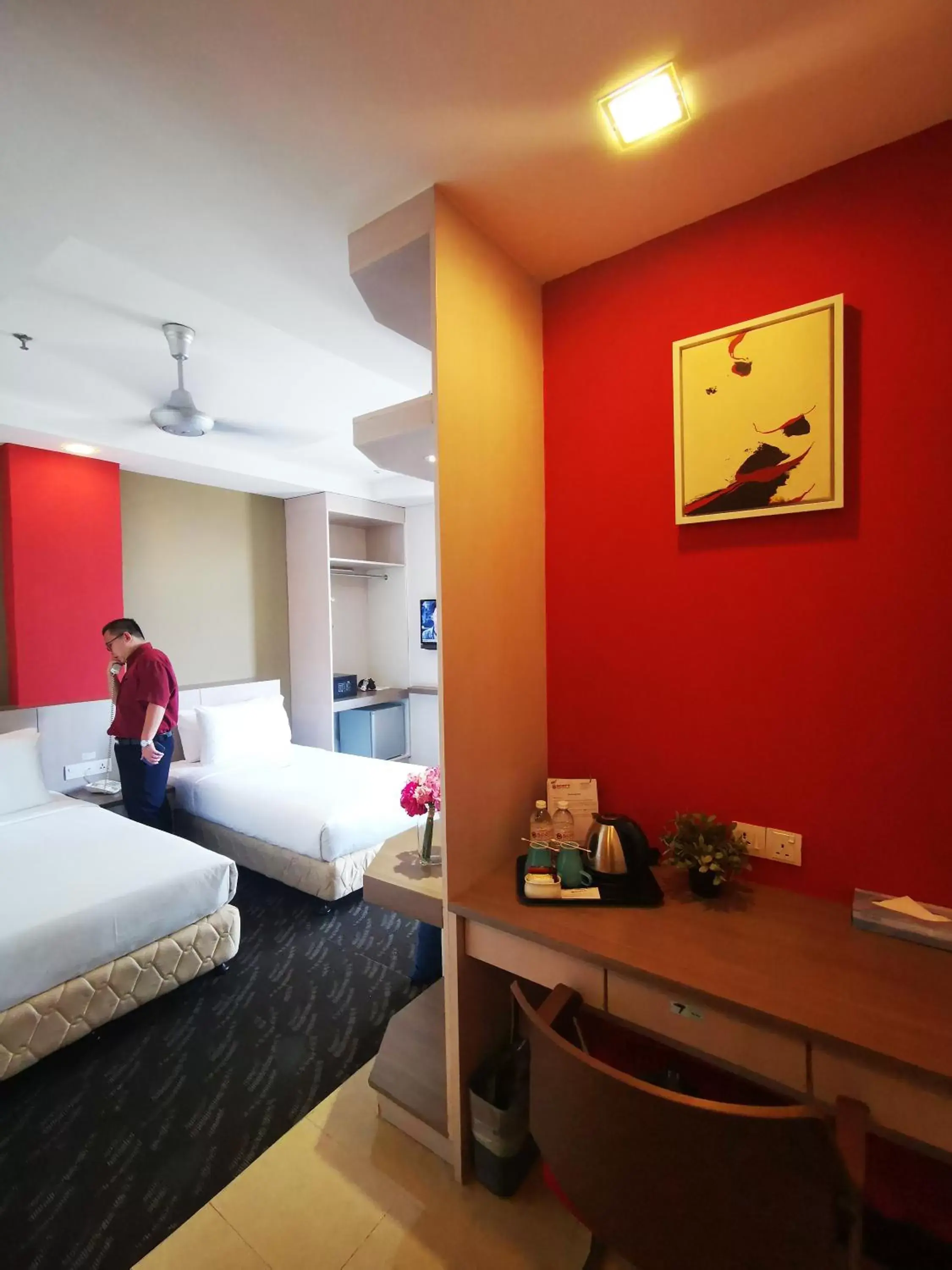 Photo of the whole room, Bed in Scott Hotel KL Sentral