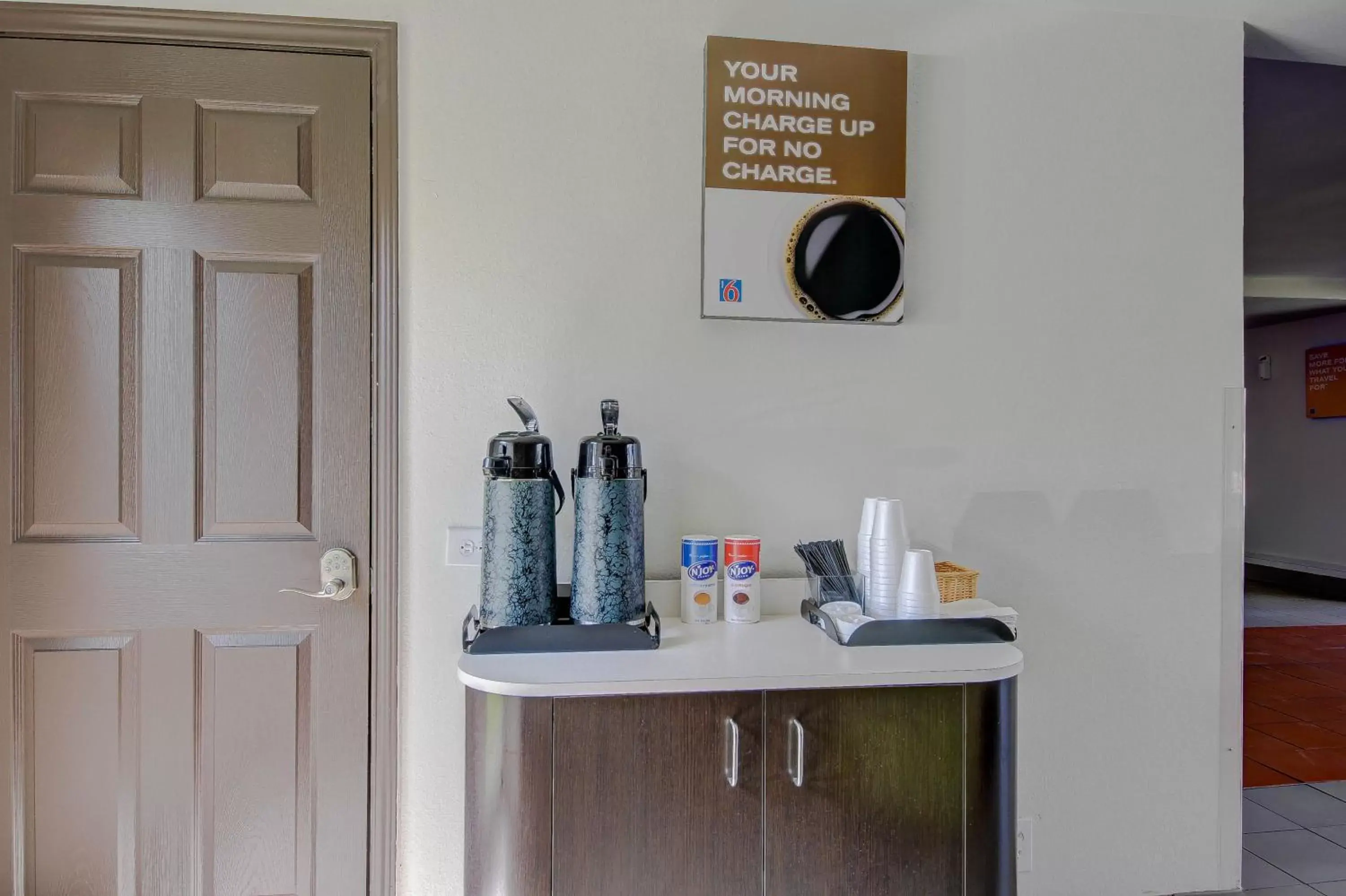 Coffee/tea facilities in Motel 6-San Antonio, TX - Medical Center South
