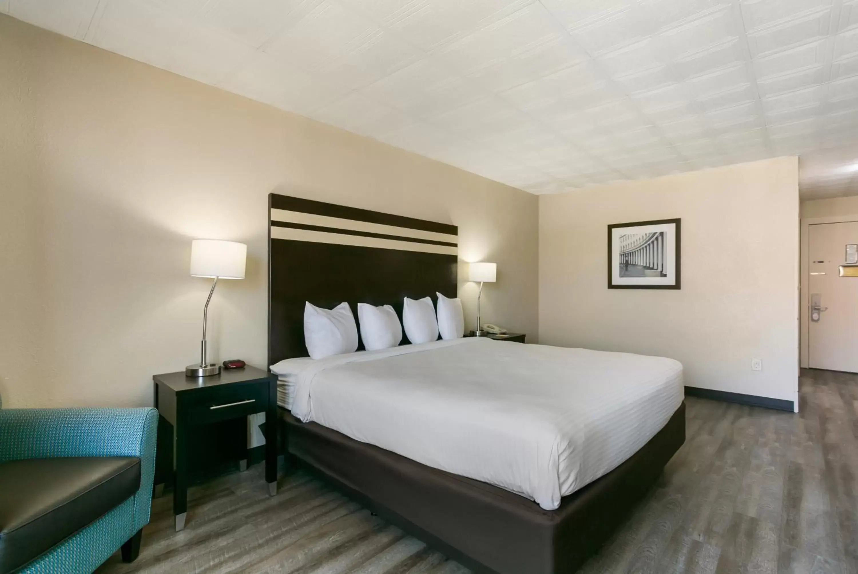 Bed in Eisenhower Hotel and Conference Center Bed in Eisenhower Hotel and Conference Center