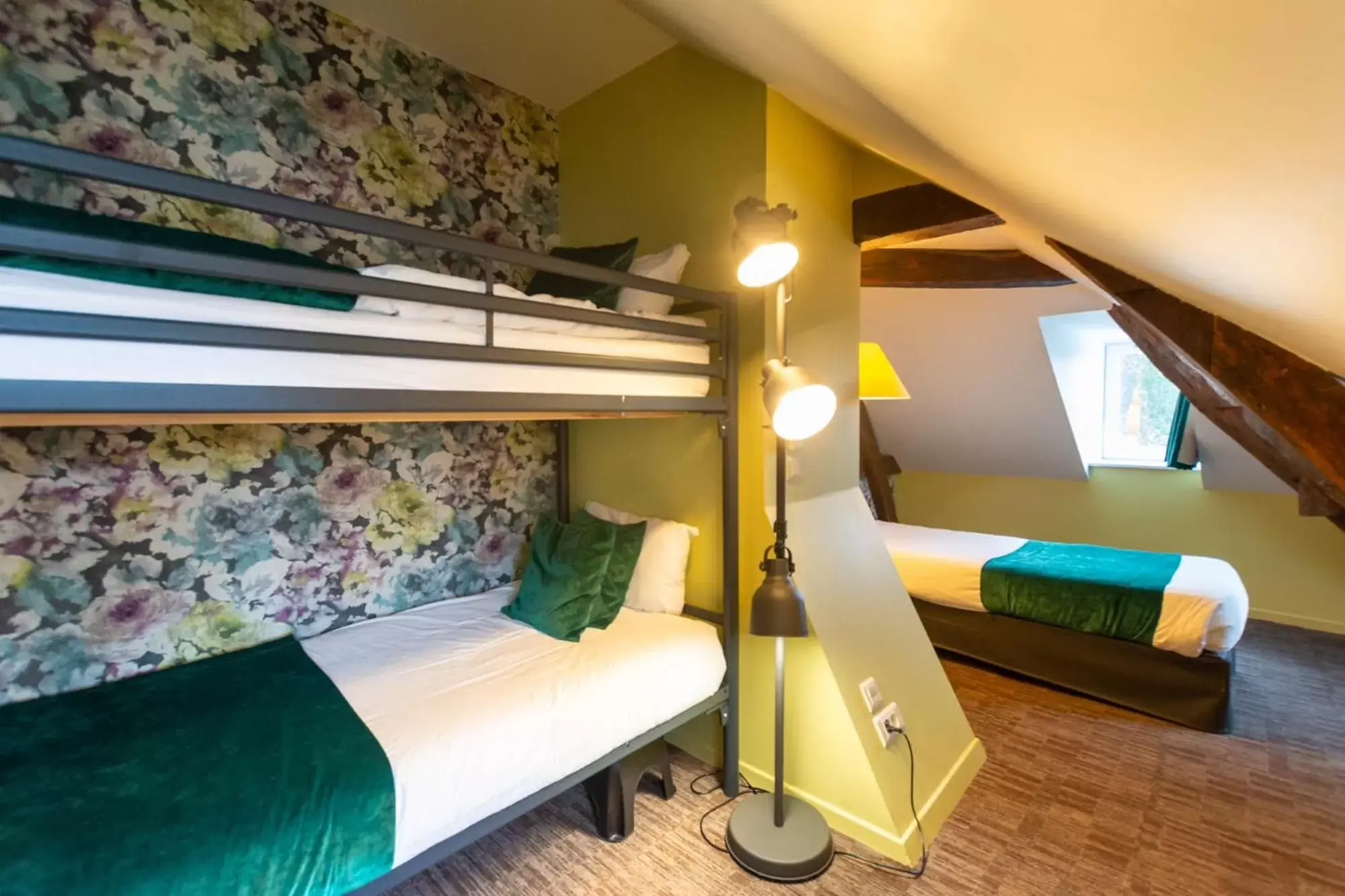 Bunk Bed in Logis Hôtel Le Vert Galant