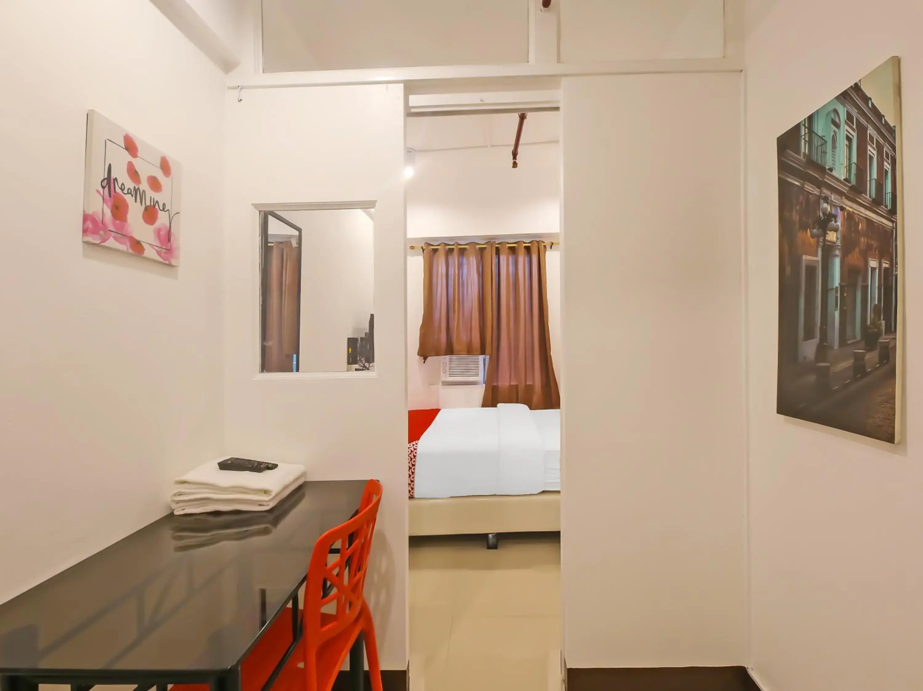 Bedroom in OYO 882 City Stay Inns Makati City Hall