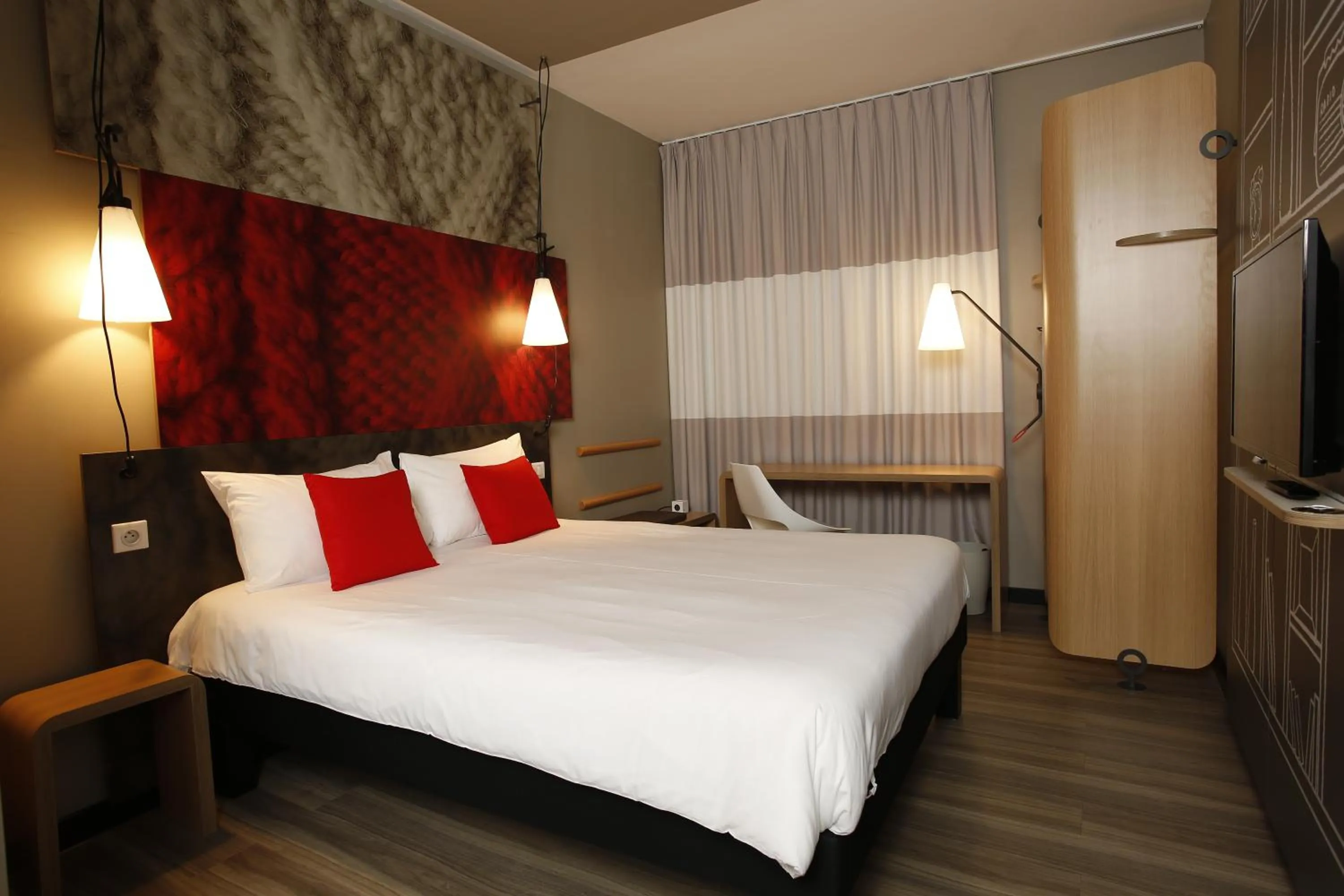 Bed in Ibis Sfax