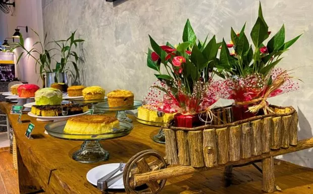 Restaurant/places to eat in Pousada Jovimar