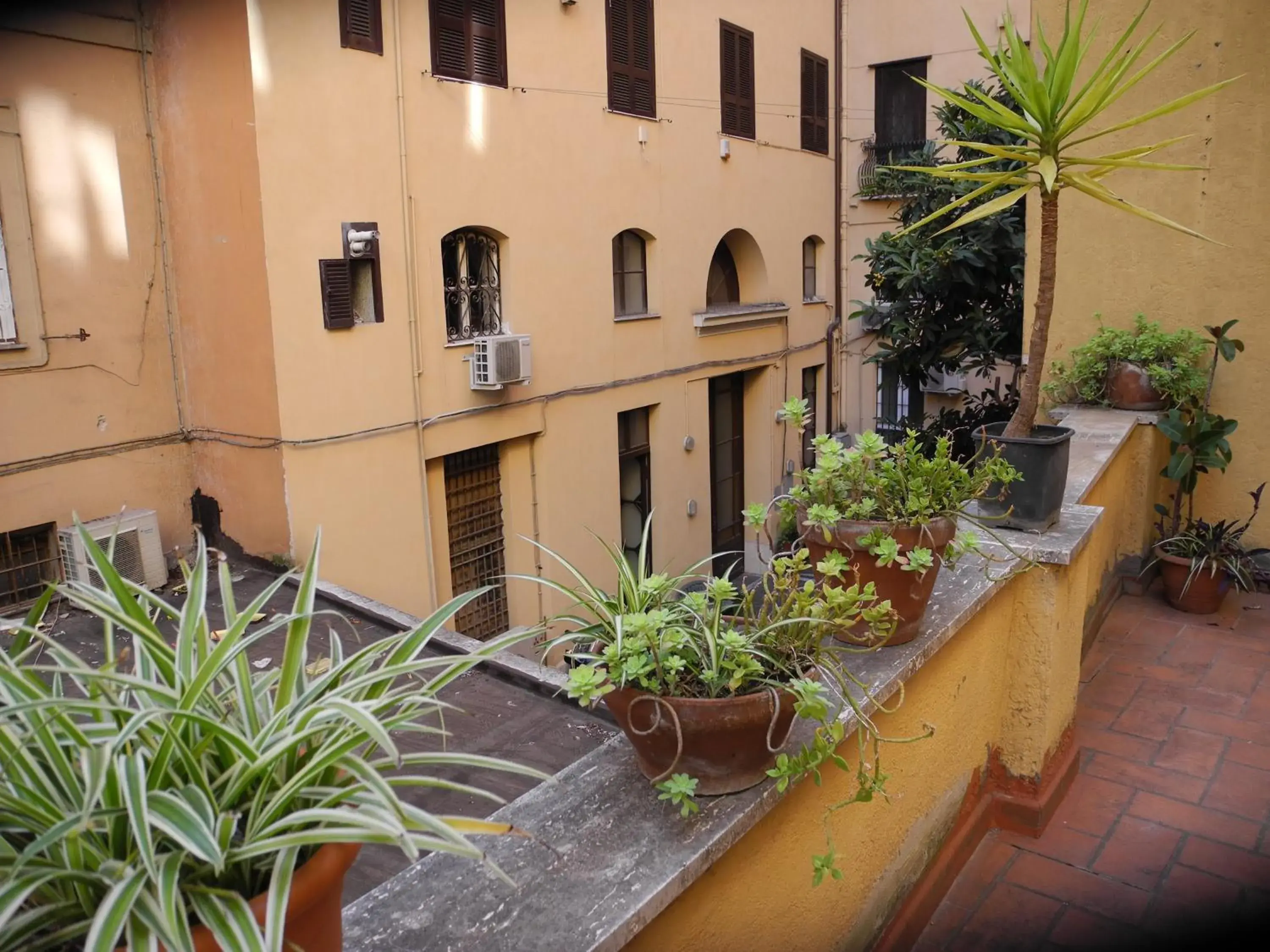 Balcony/Terrace, Property Building in Hotel Corona