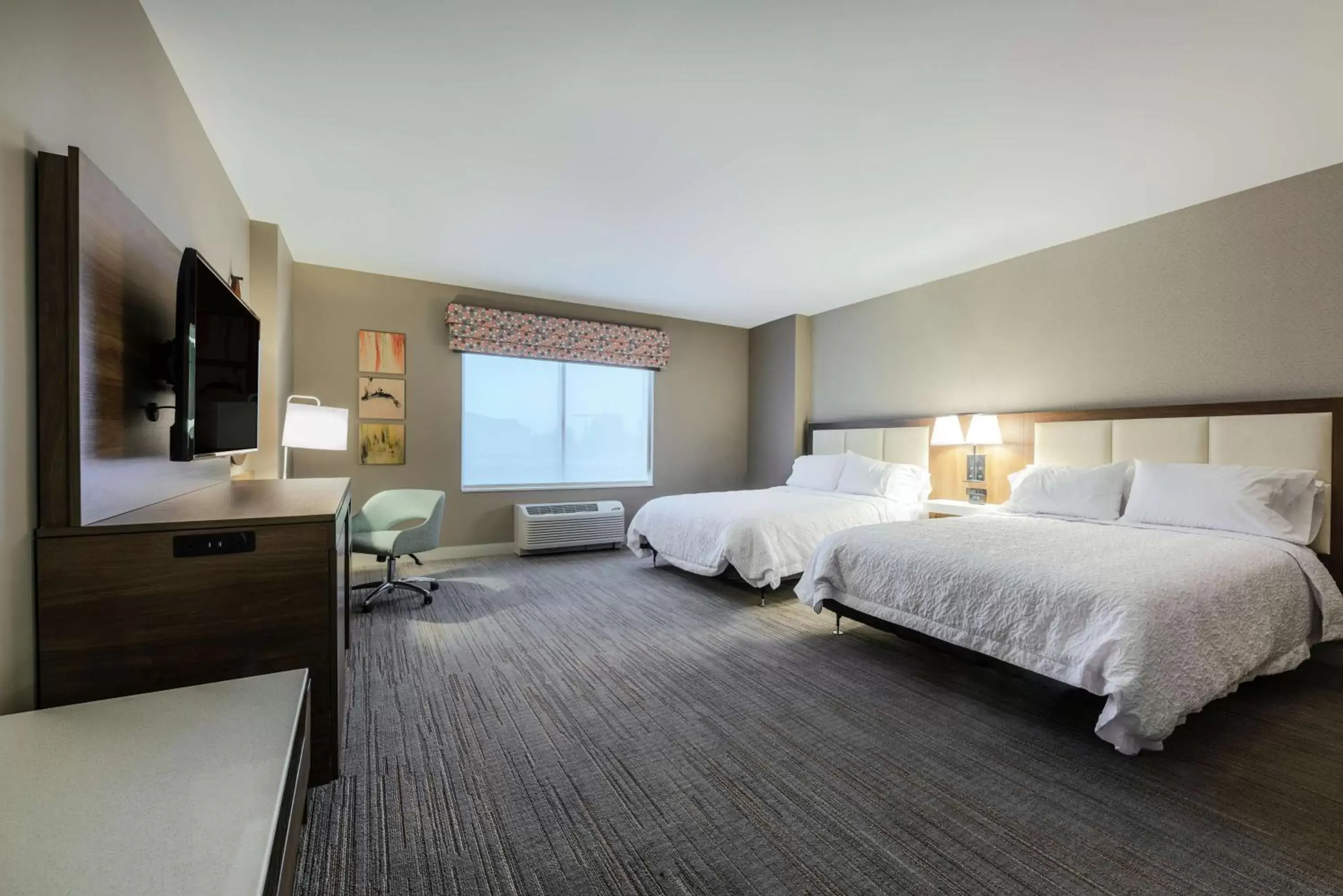Bedroom, Bed in Hampton Inn & Suites Charlottetown Bedroom, Bed in Hampton Inn & Suites Charlottetown