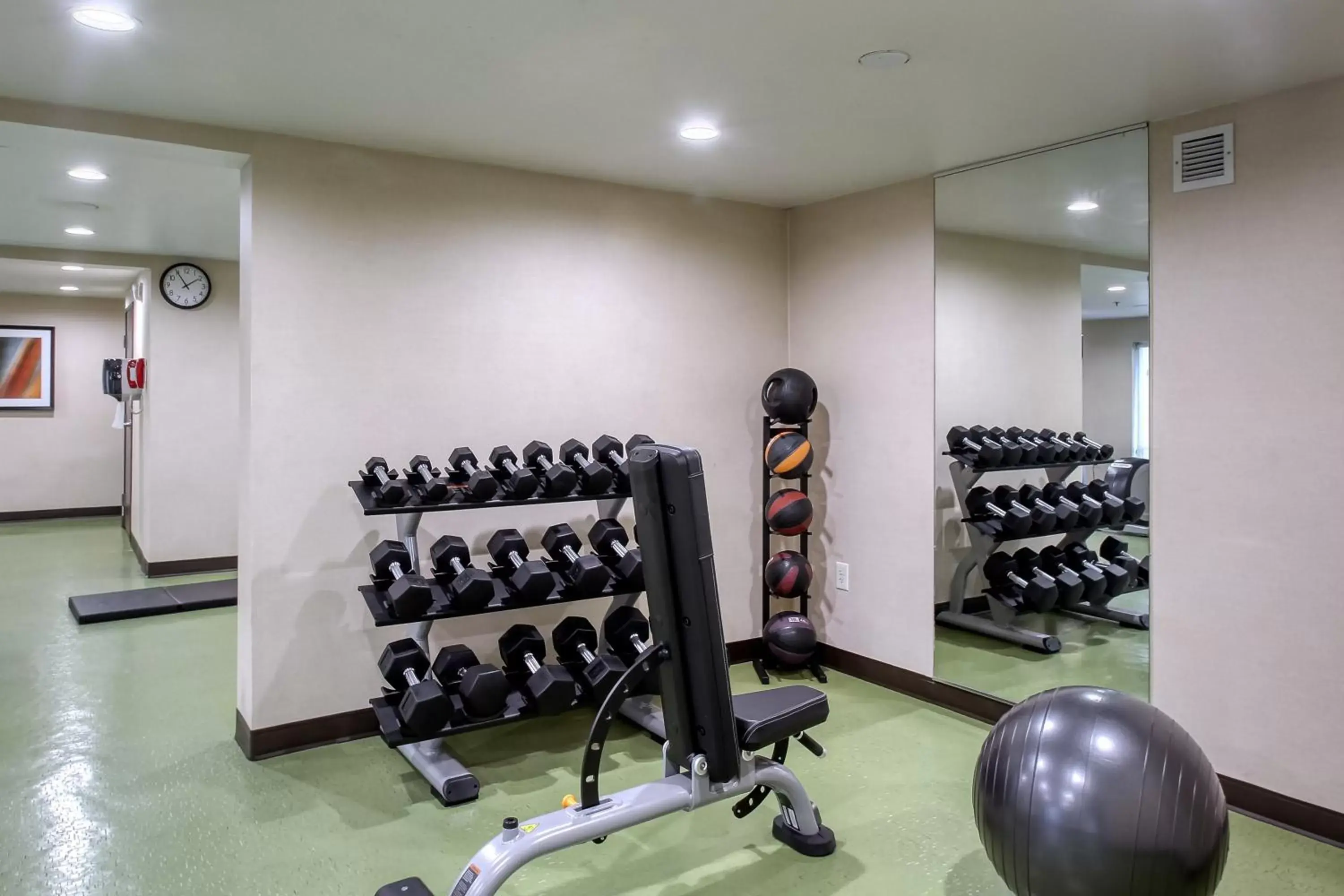 Fitness centre/facilities, Fitness Center/Facilities in Holiday Inn & Suites Atlanta Airport North, an IHG Hotel