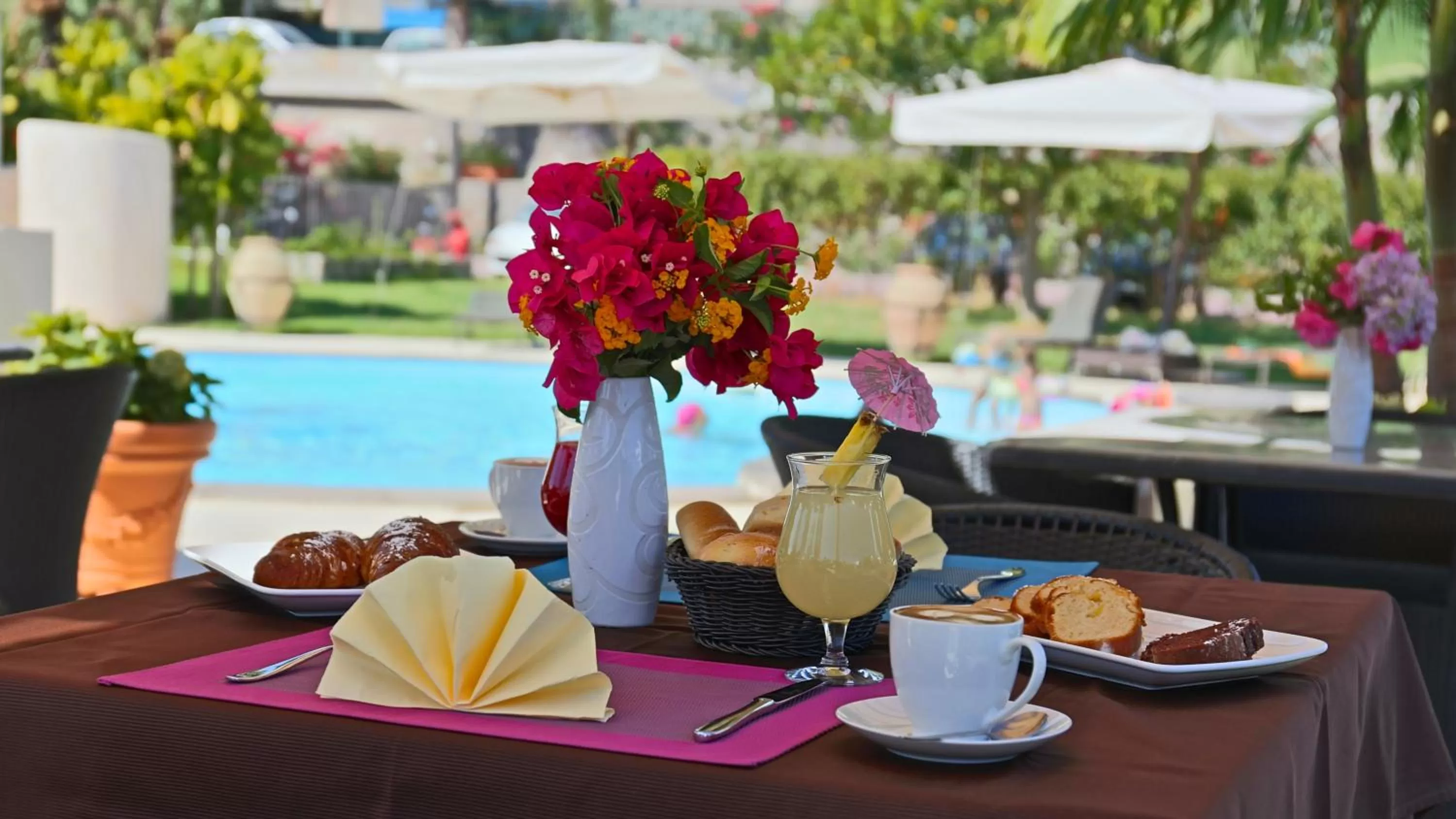 Restaurant/places to eat in Residence Hotel La Giara