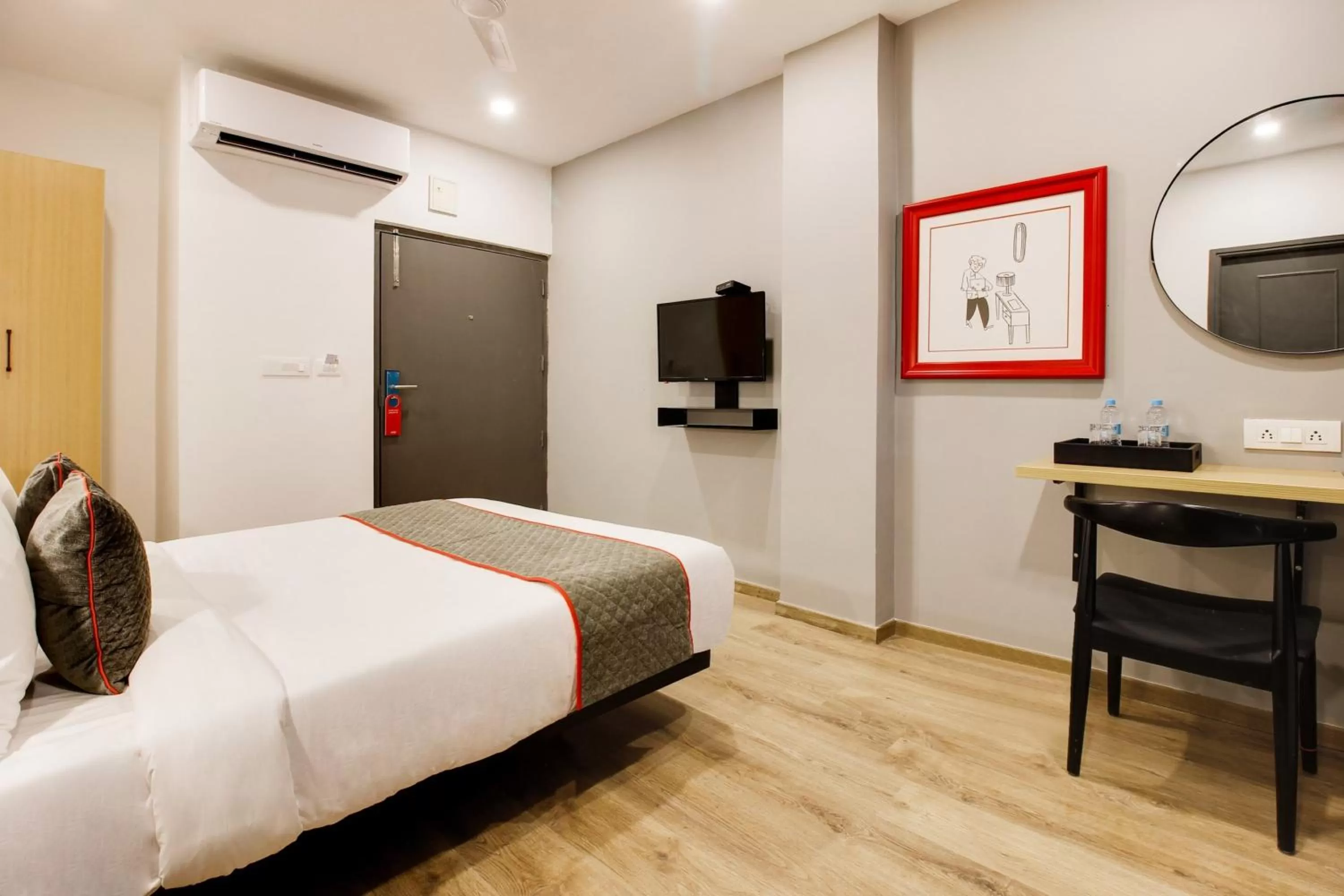 Other, Bed in Super townhouse moosapet Rcc Prime