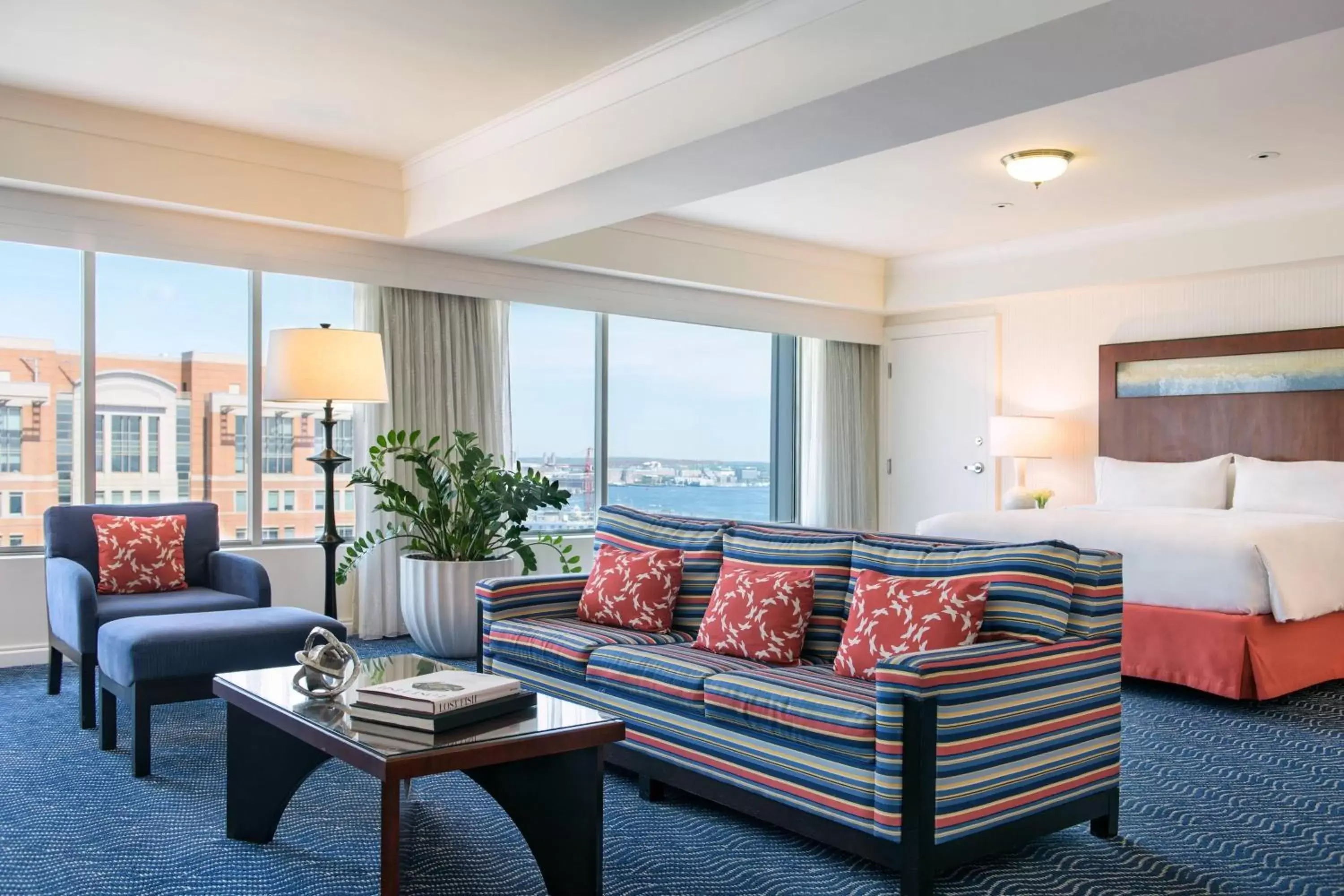 Bedroom, Seating Area in Renaissance Boston Waterfront Hotel