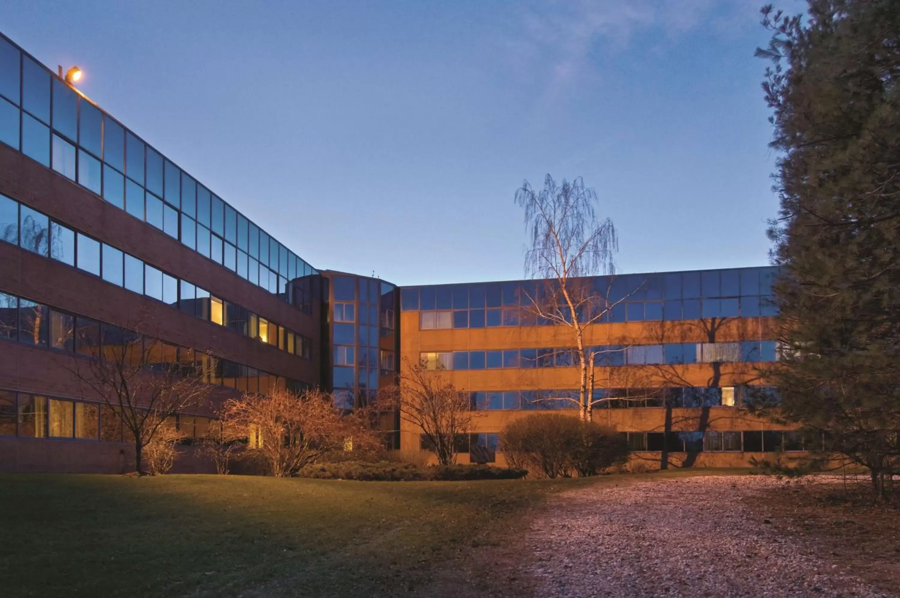 Property building in Hilton Long Island/Huntington Property building in Hilton Long Island/Huntington