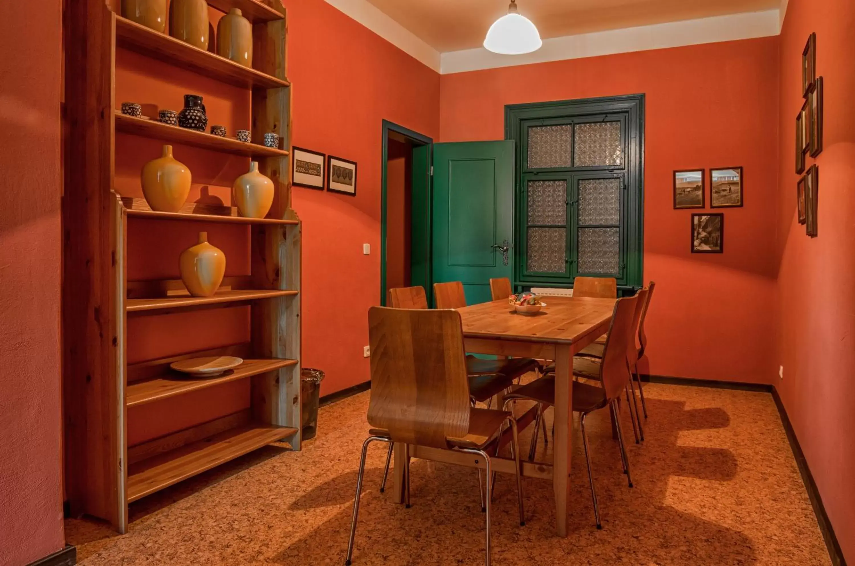 Photo of the whole room, Dining Area in Hotel zur Henne