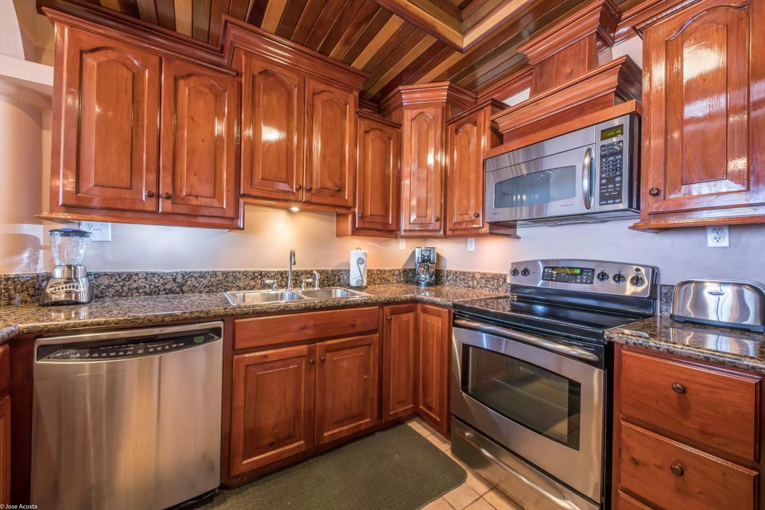 Kitchen or kitchenette in Coco Beach Resort