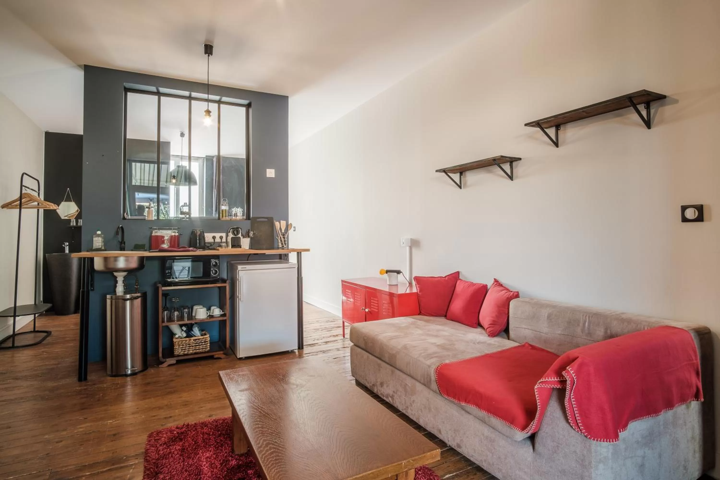 Living room, Seating Area in Dupain & Dubeurre Appart'Hôtel - Parking