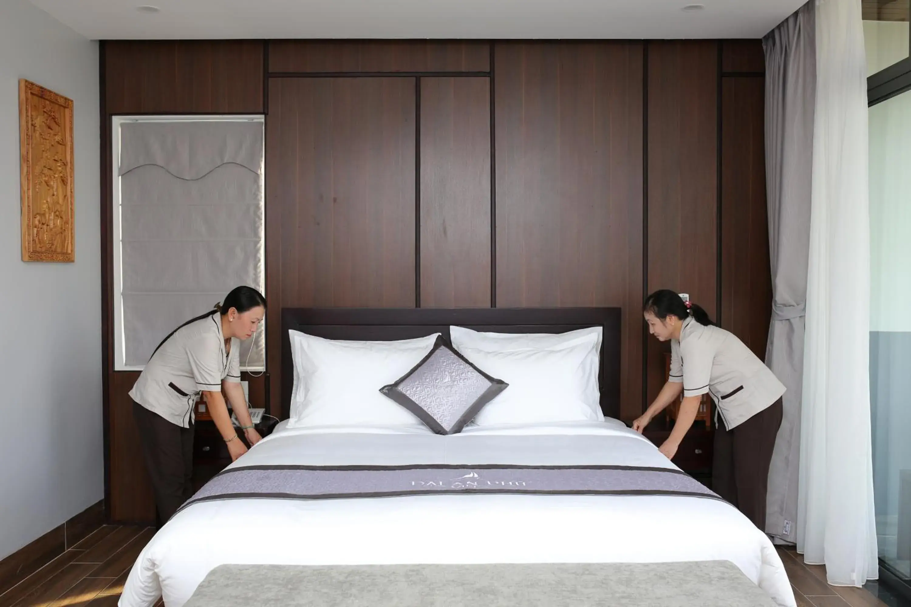 Staff, Bed in Dai An Phu Villa