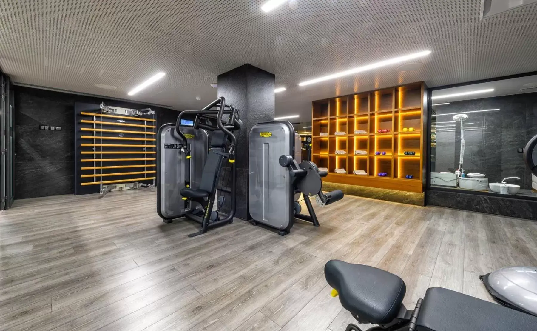 Fitness centre/facilities in Ajax Hotel
