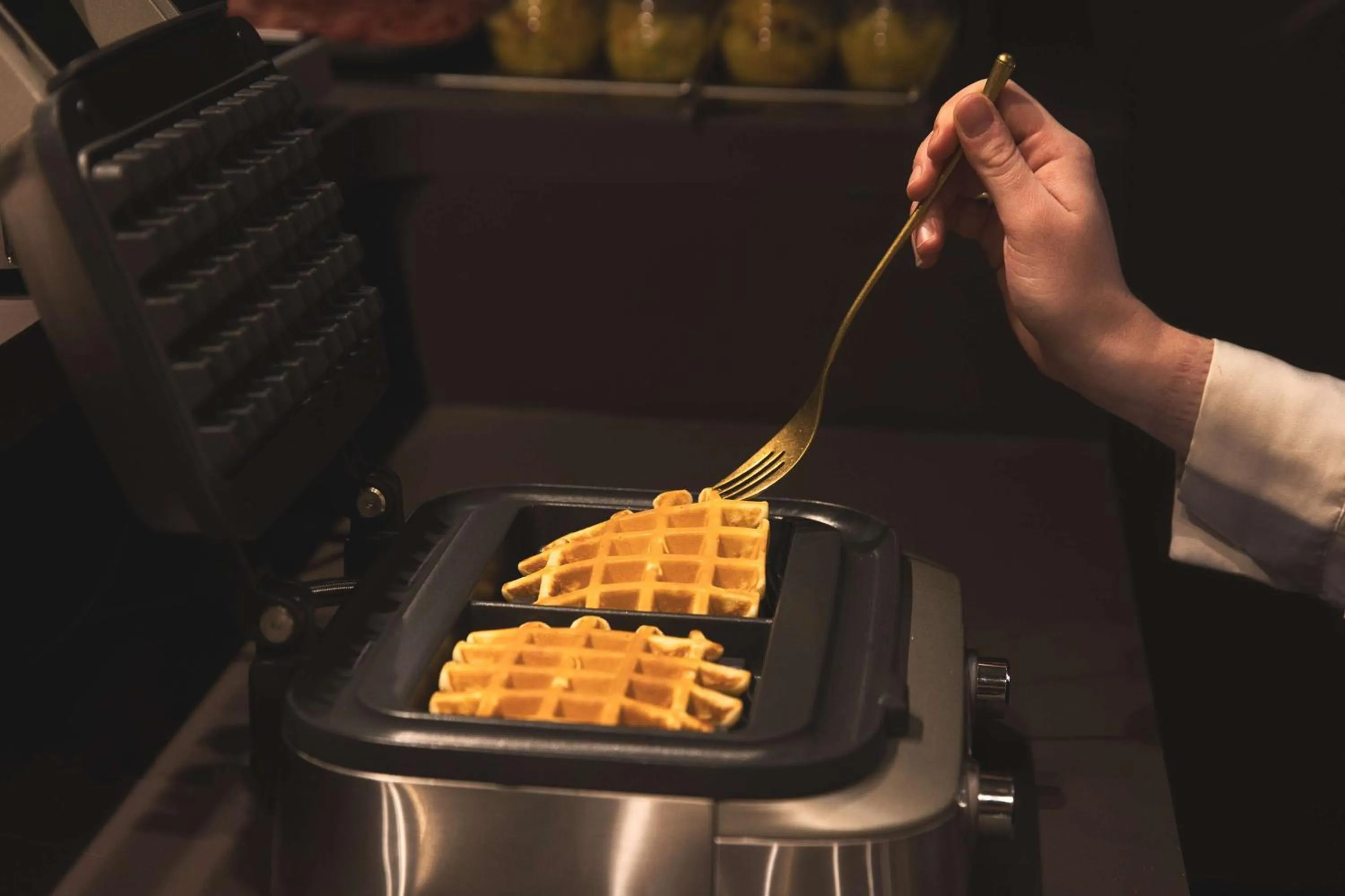 Restaurant/places to eat in Best Western Plus Up Hotel & Bar