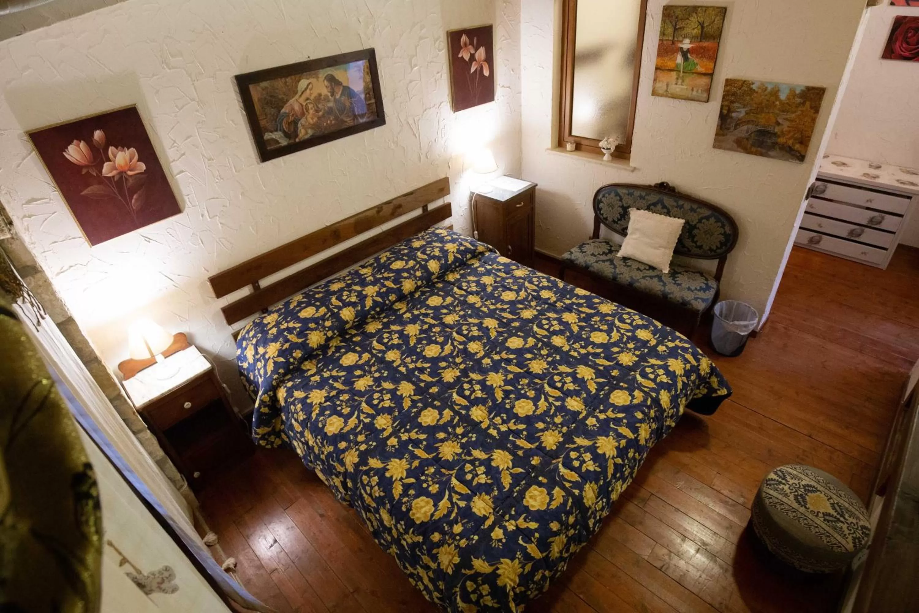 Bedroom, Bed in La Casa In Pietra