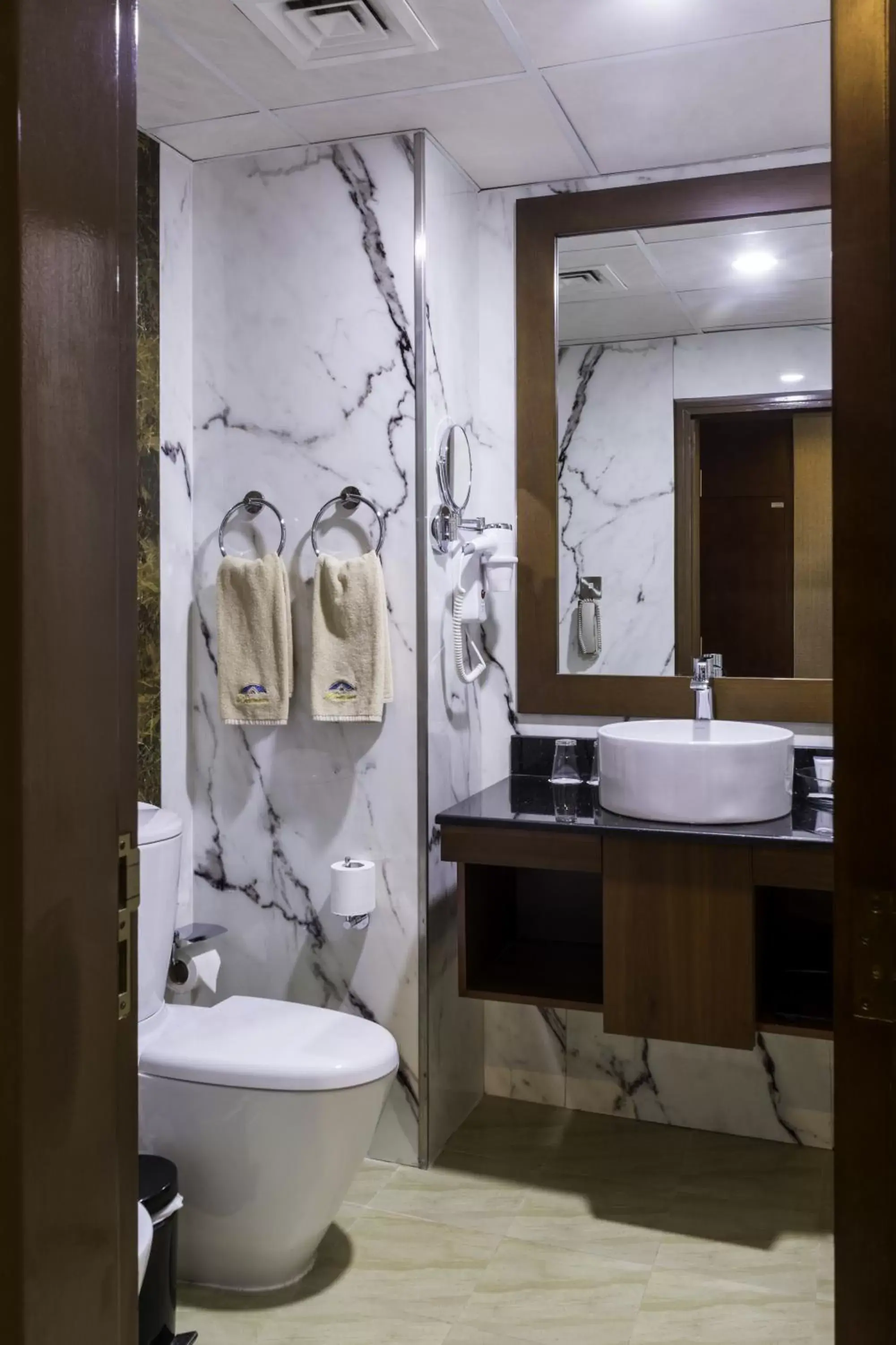 Toilet, Bathroom in Howard Johnson Bur Dubai