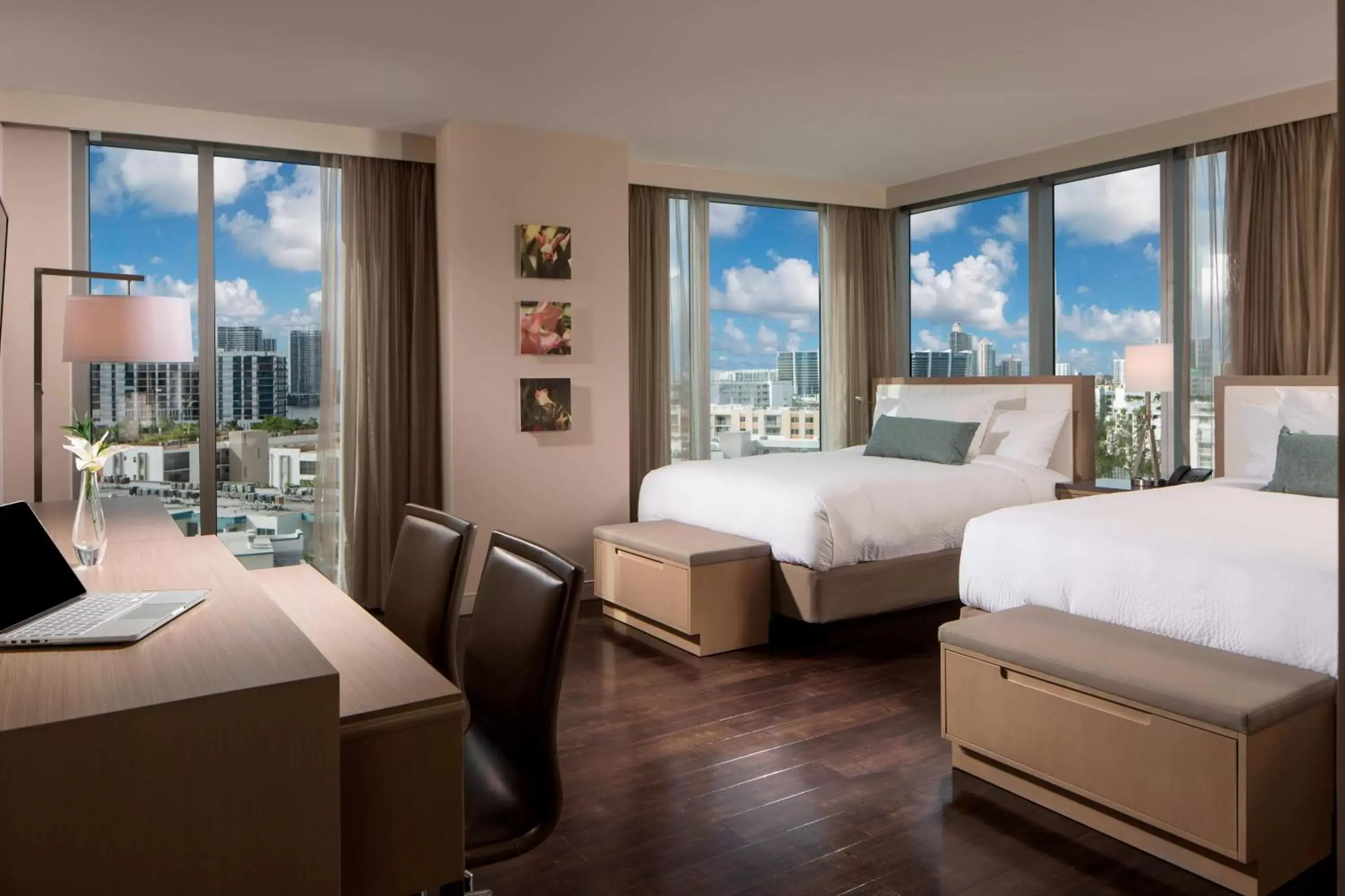 Photo of the whole room, View in Residence Inn Miami Sunny Isles Beach