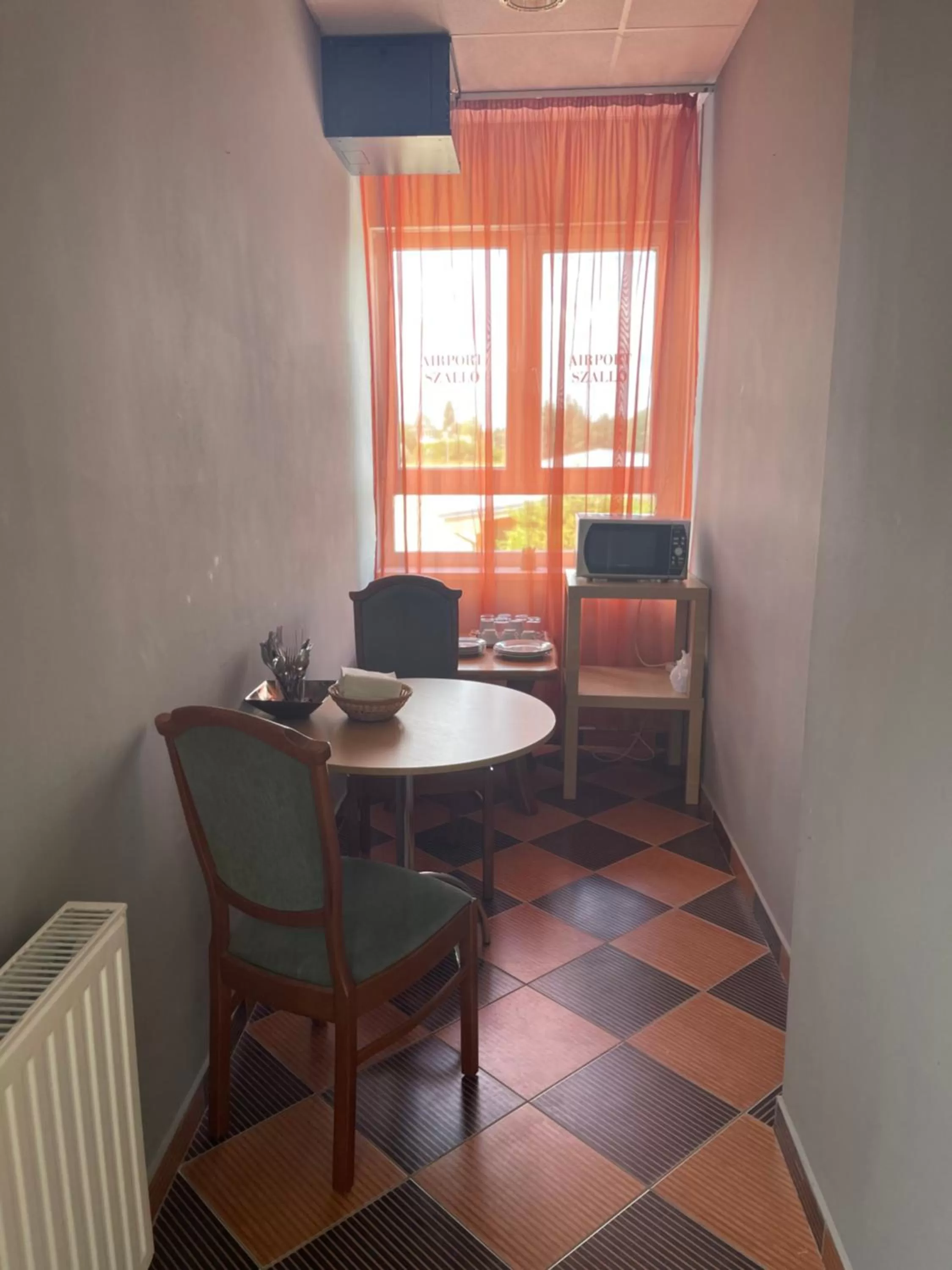 Dining area in Airport Szálló