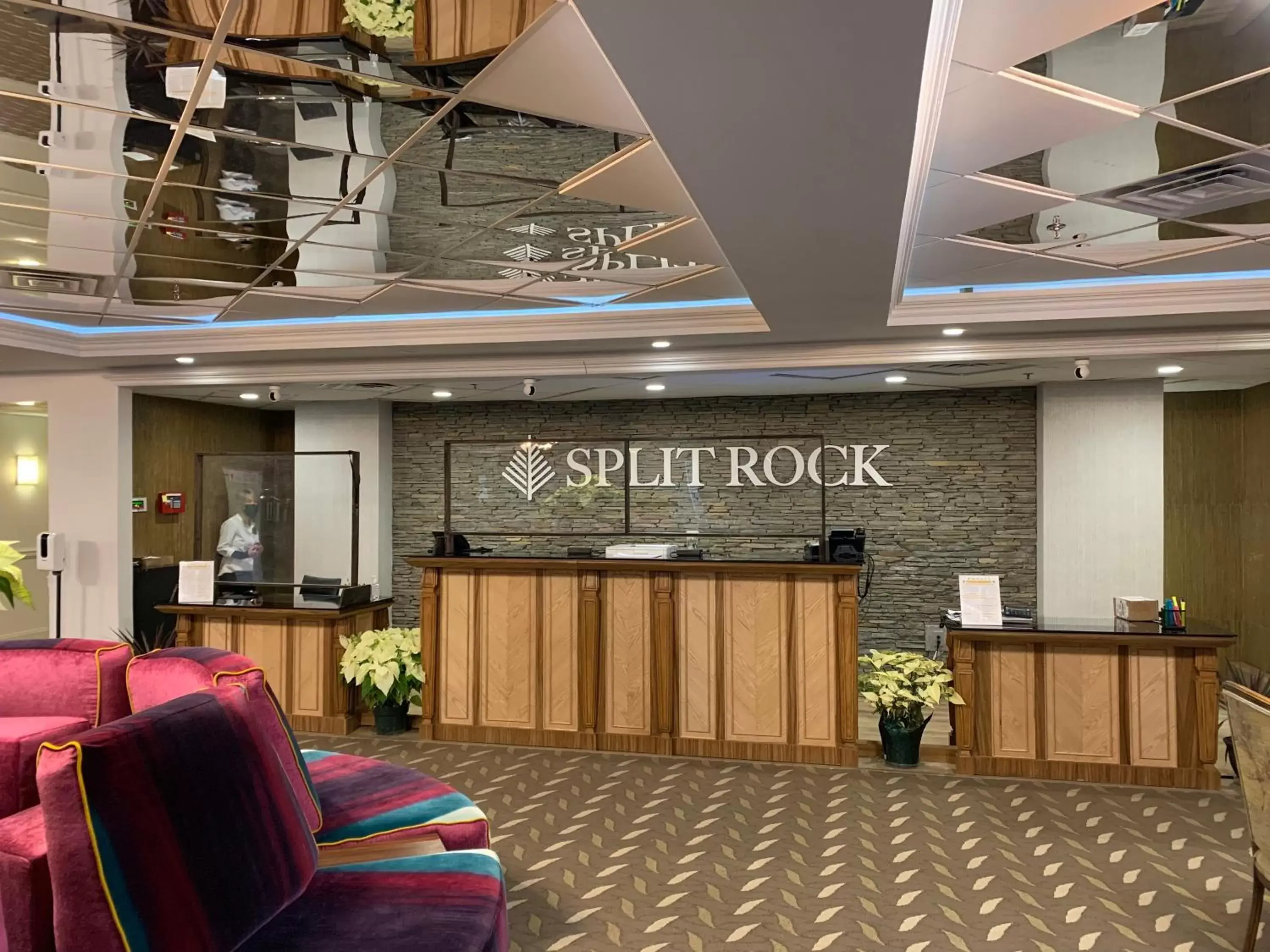 Lobby or reception in Split Rock Resort