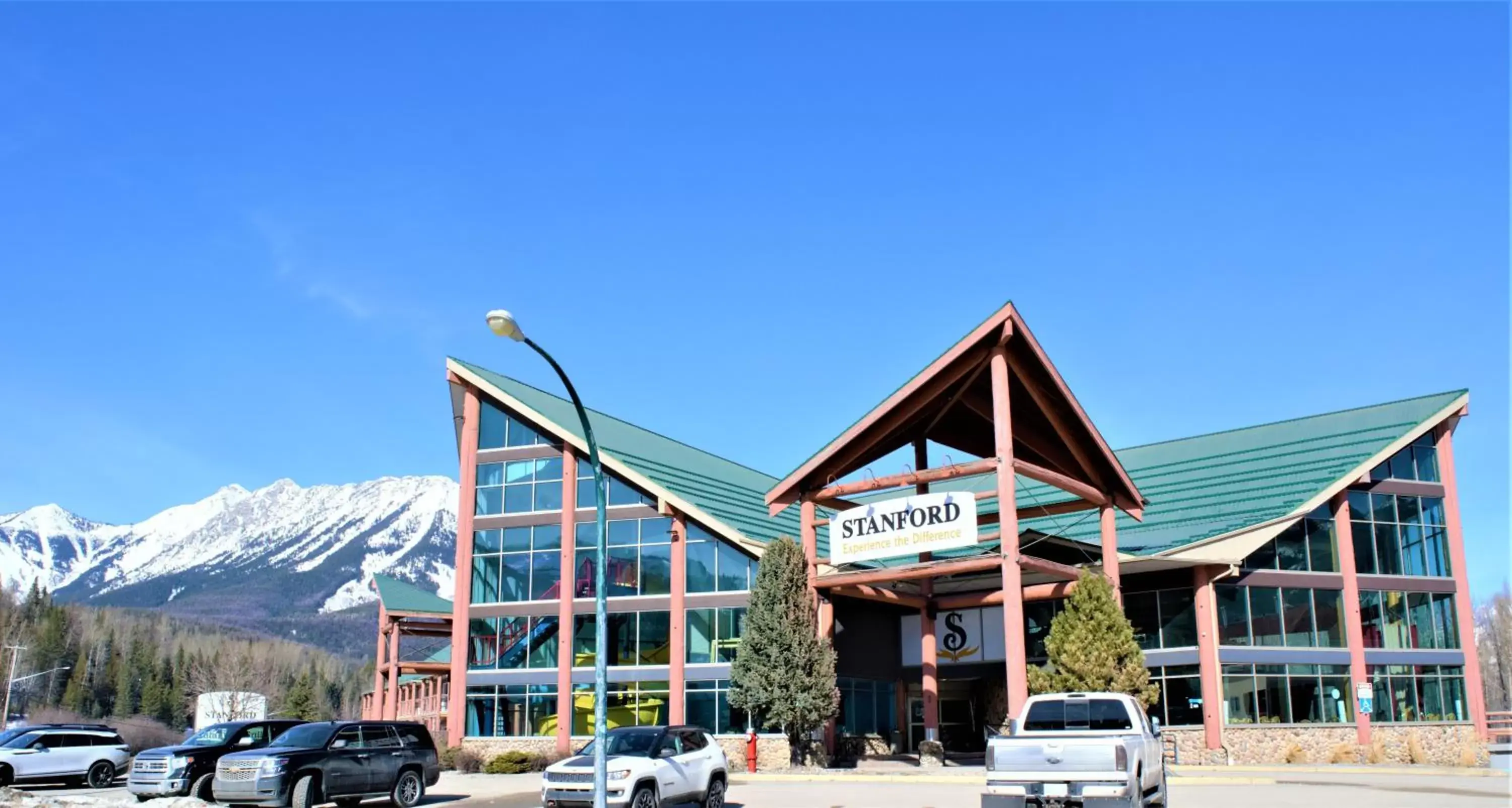 Property building in Fernie Stanford Resort