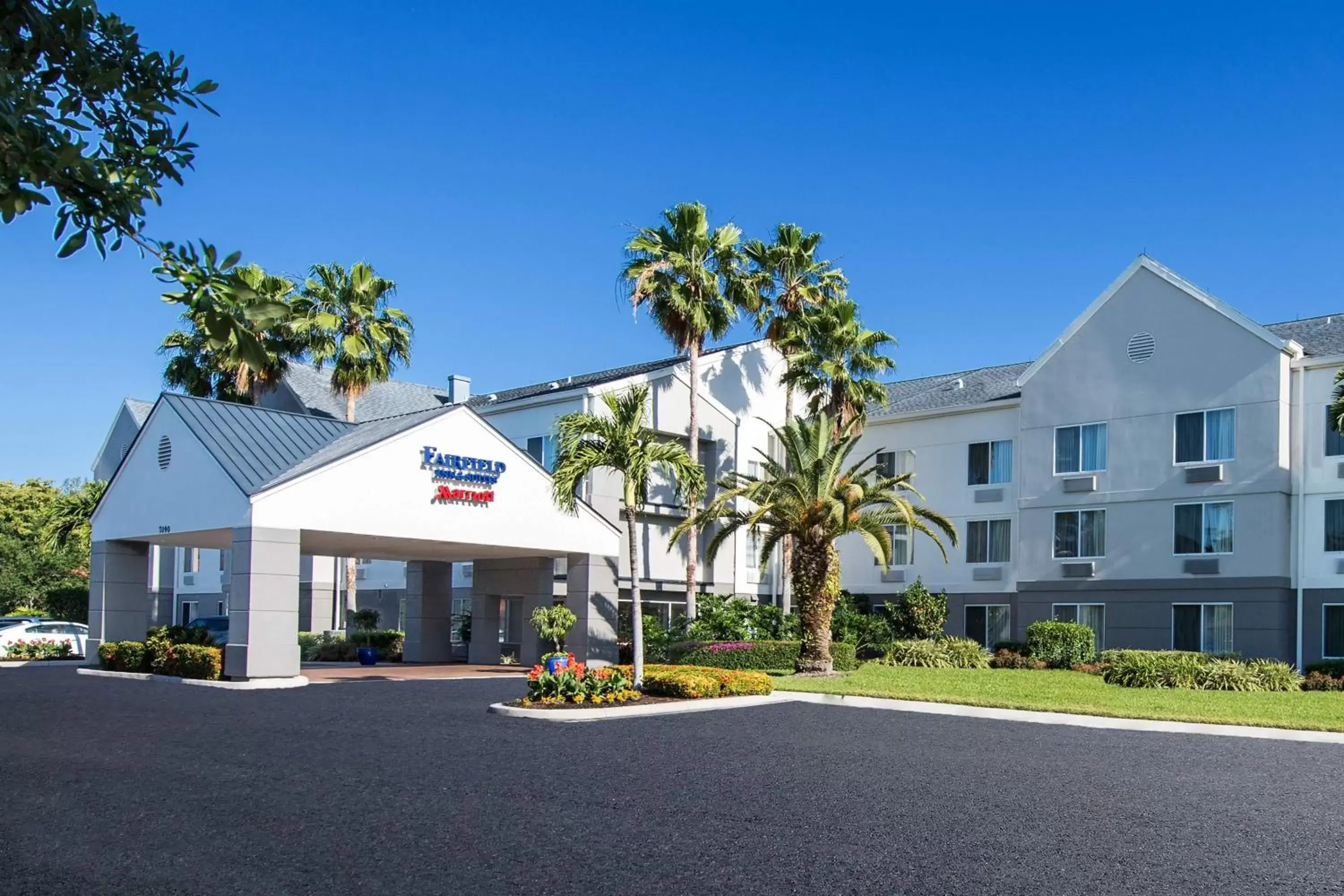 Property Building in Fairfield Inn & Suites by Marriott Fort Myers Cape Coral