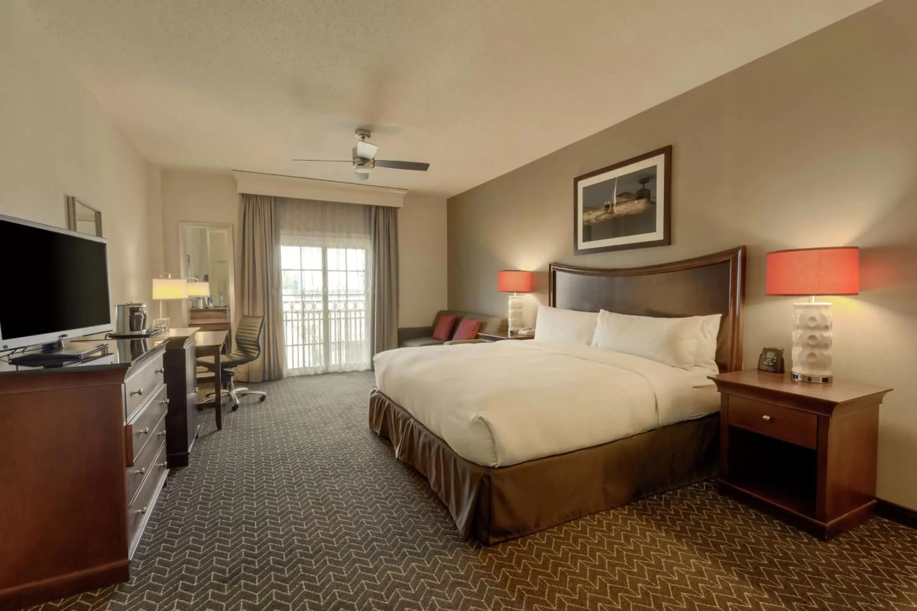 Bedroom in DoubleTree Suites by Hilton Lexington