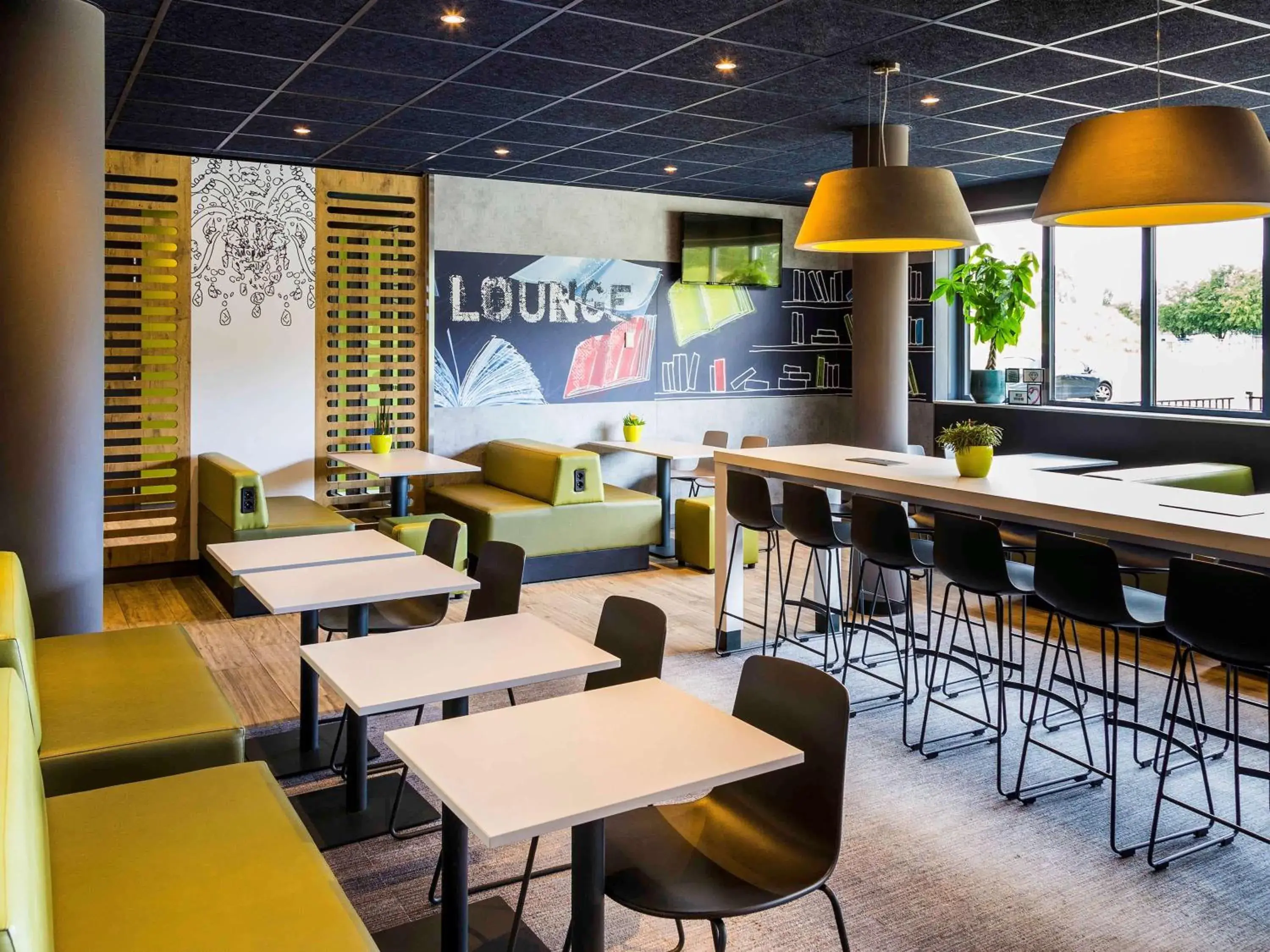 Restaurant/Places to Eat in ibis budget Stein Maastricht