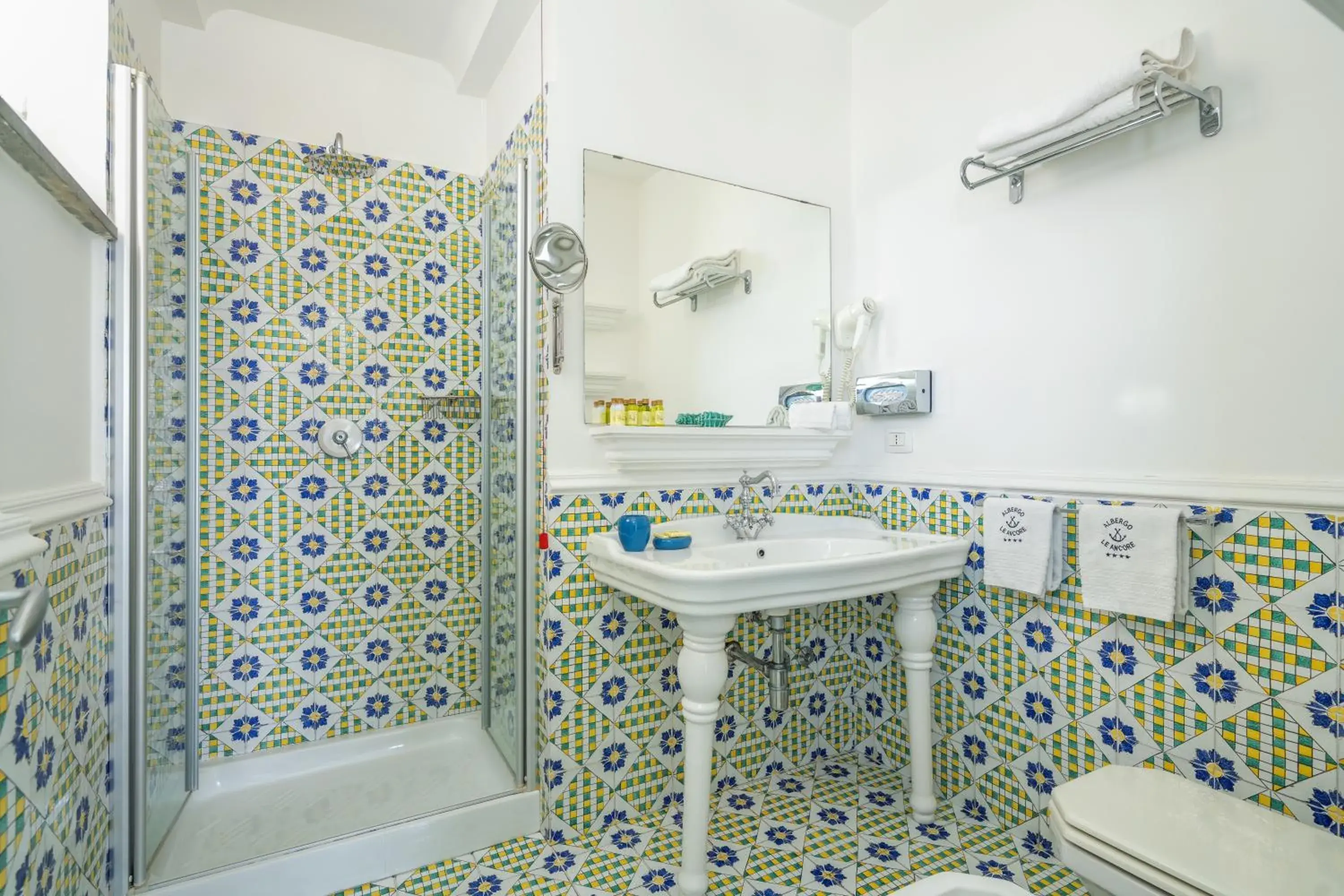 Bathroom in Le Ancore Hotel