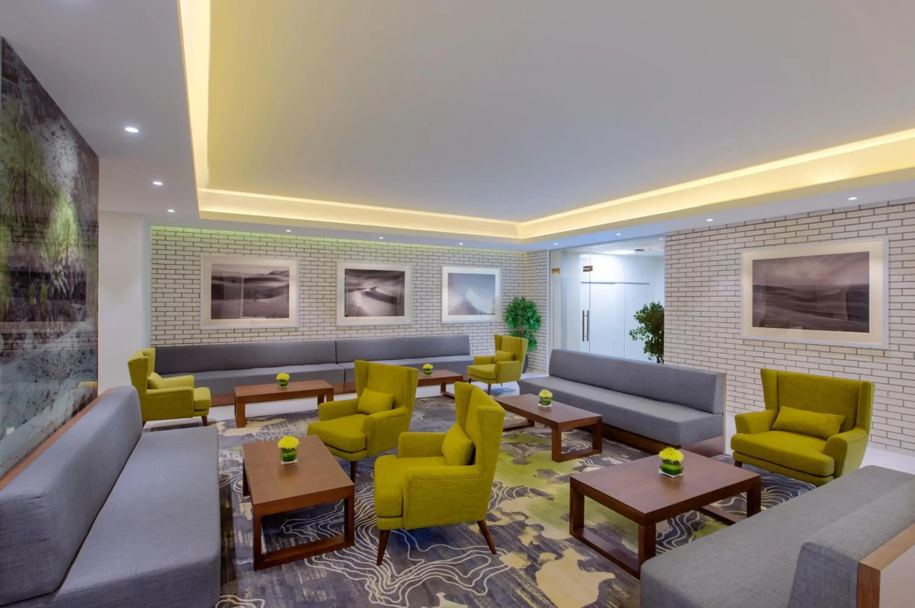 Activities, Seating Area in Wyndham Garden Muscat Al Khuwair