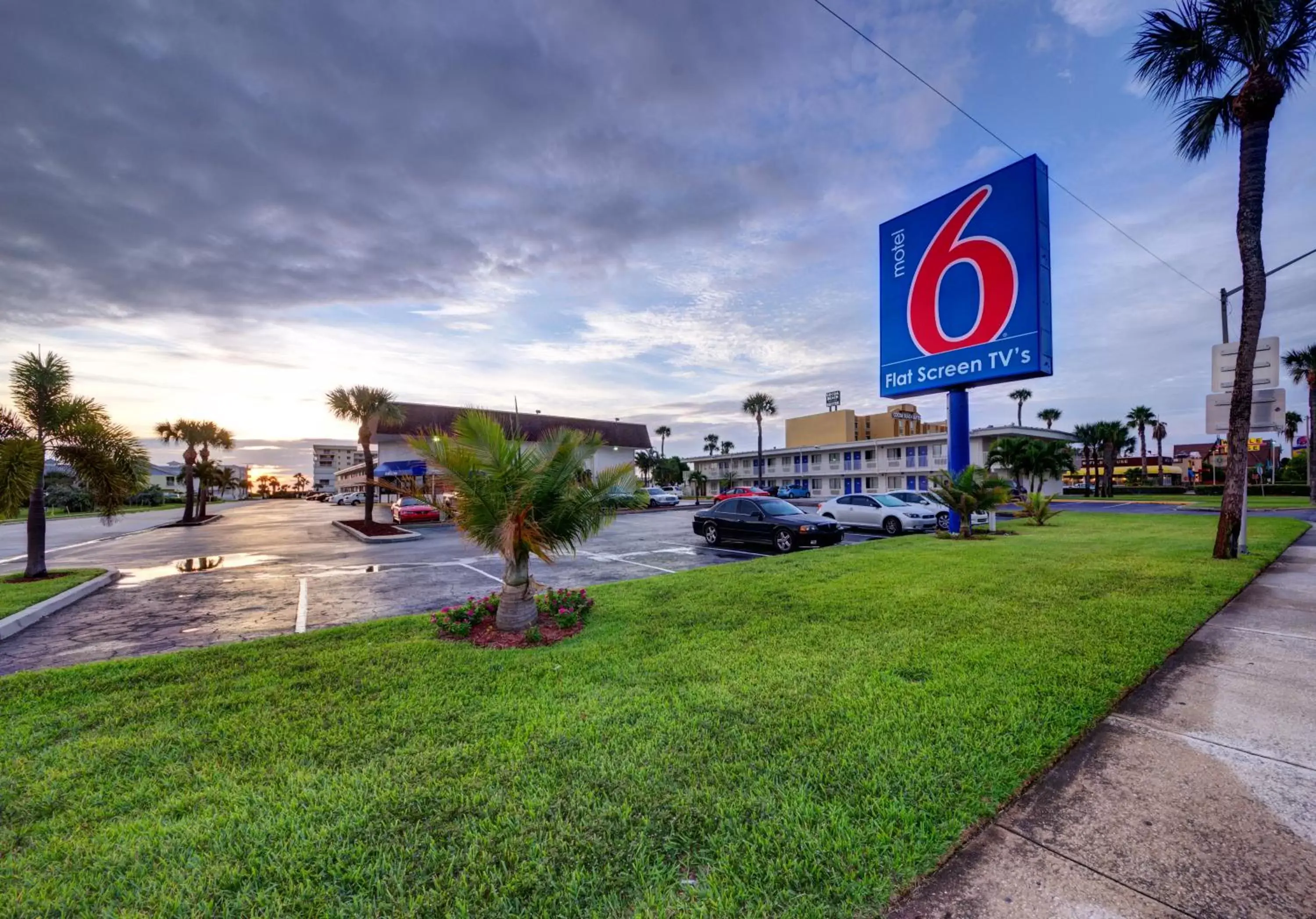 Other, Property Building in Motel 6-Cocoa Beach, FL