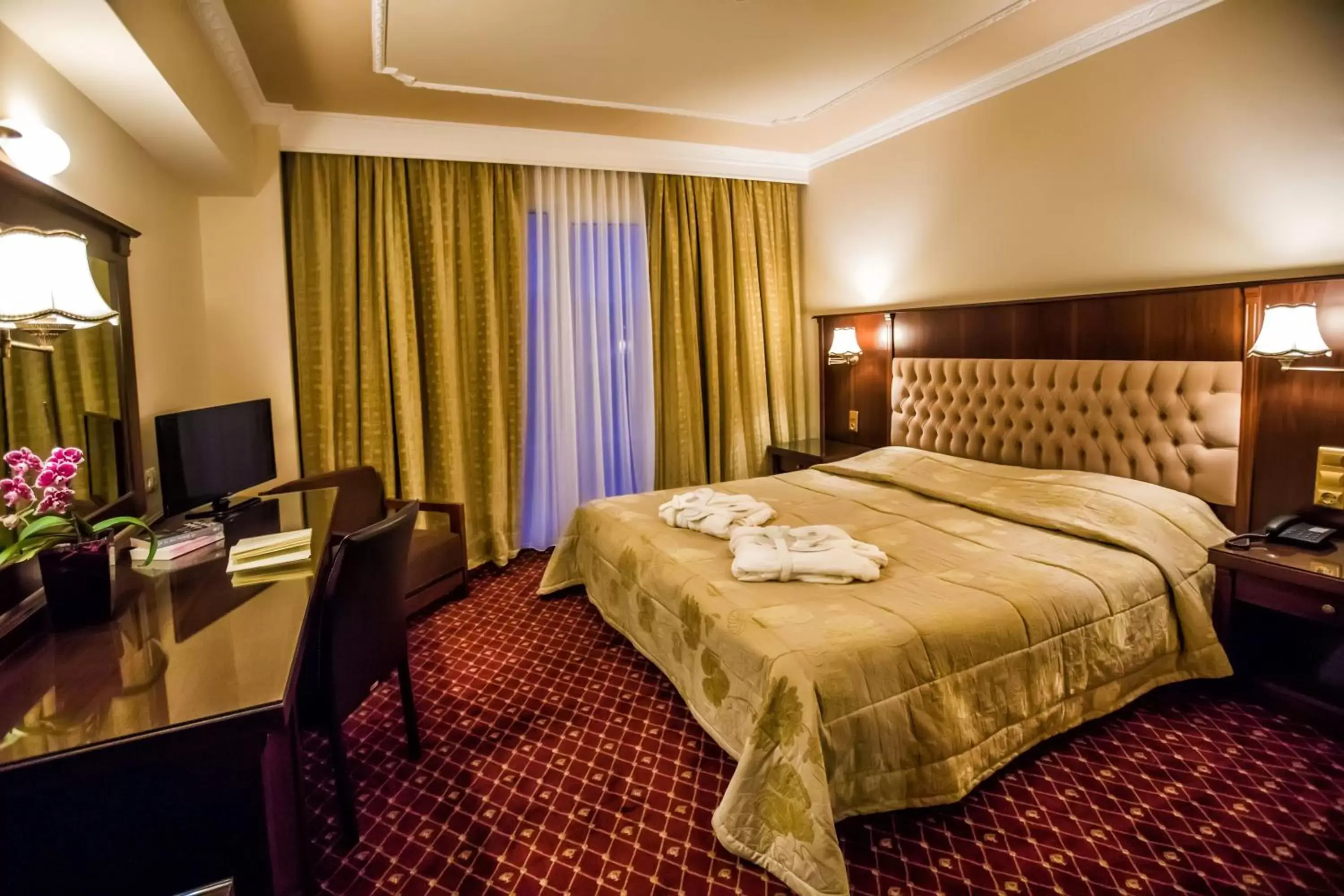 Executive Room in Kouros Hotel