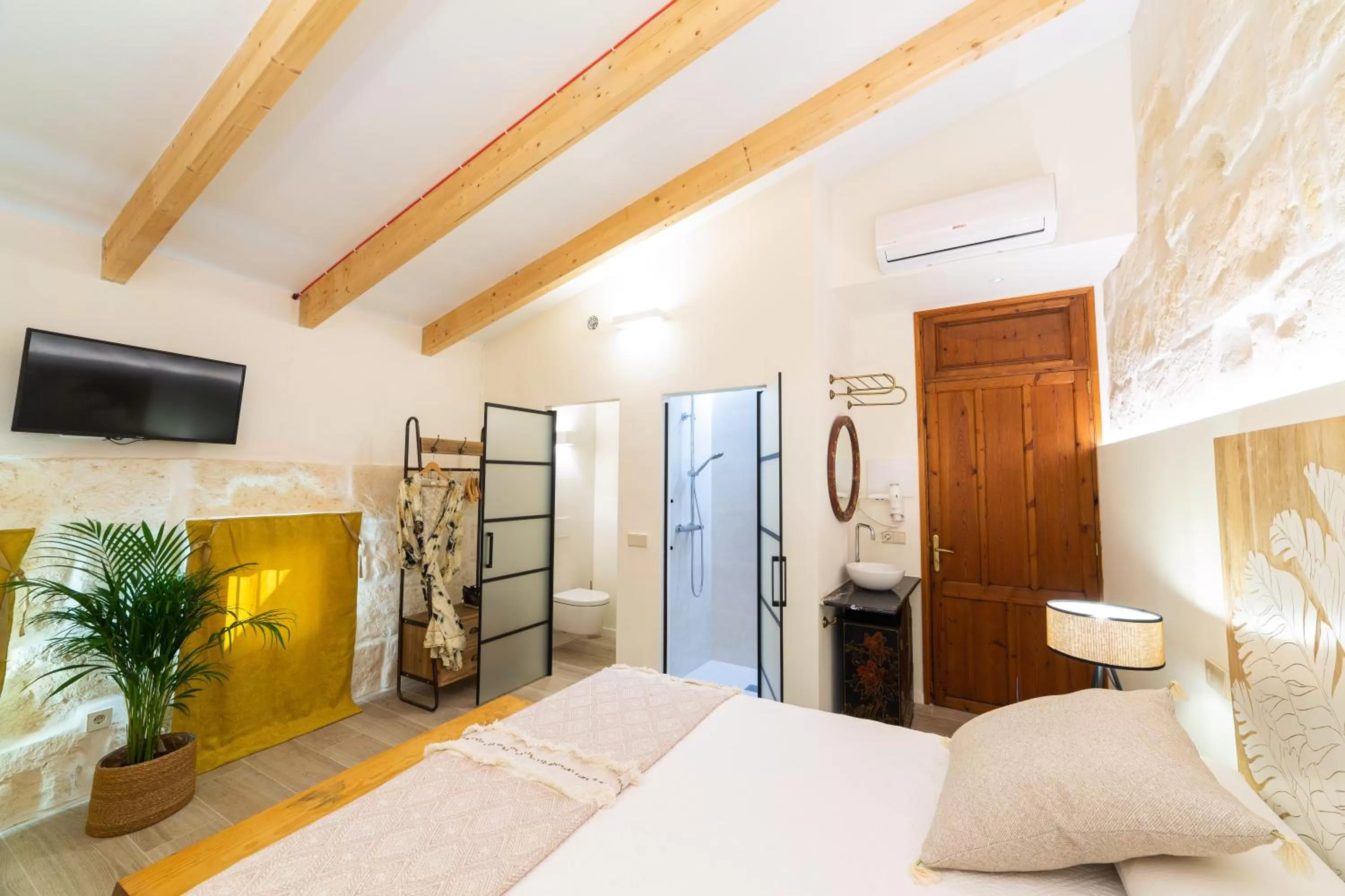 Bed in Flor de Mandarina