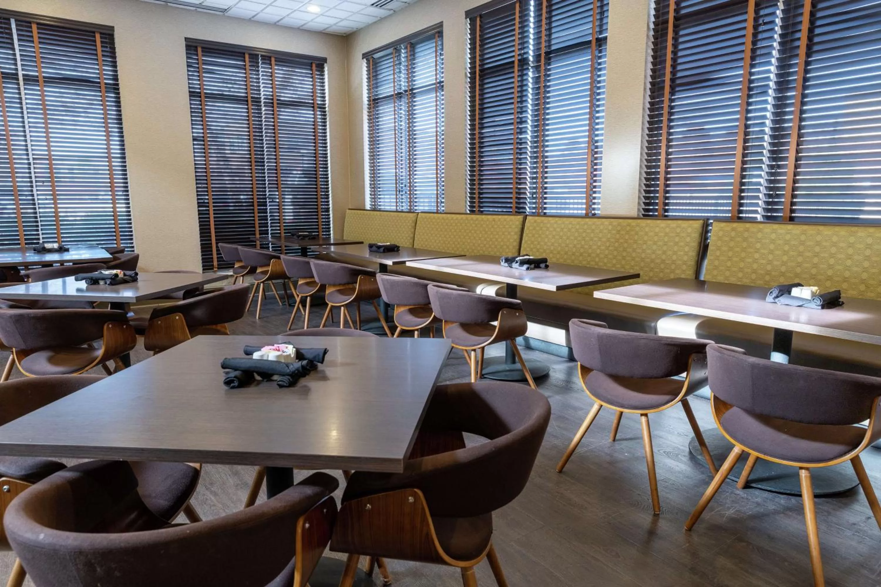 Restaurant/places to eat in Hilton Garden Inn West Des Moines