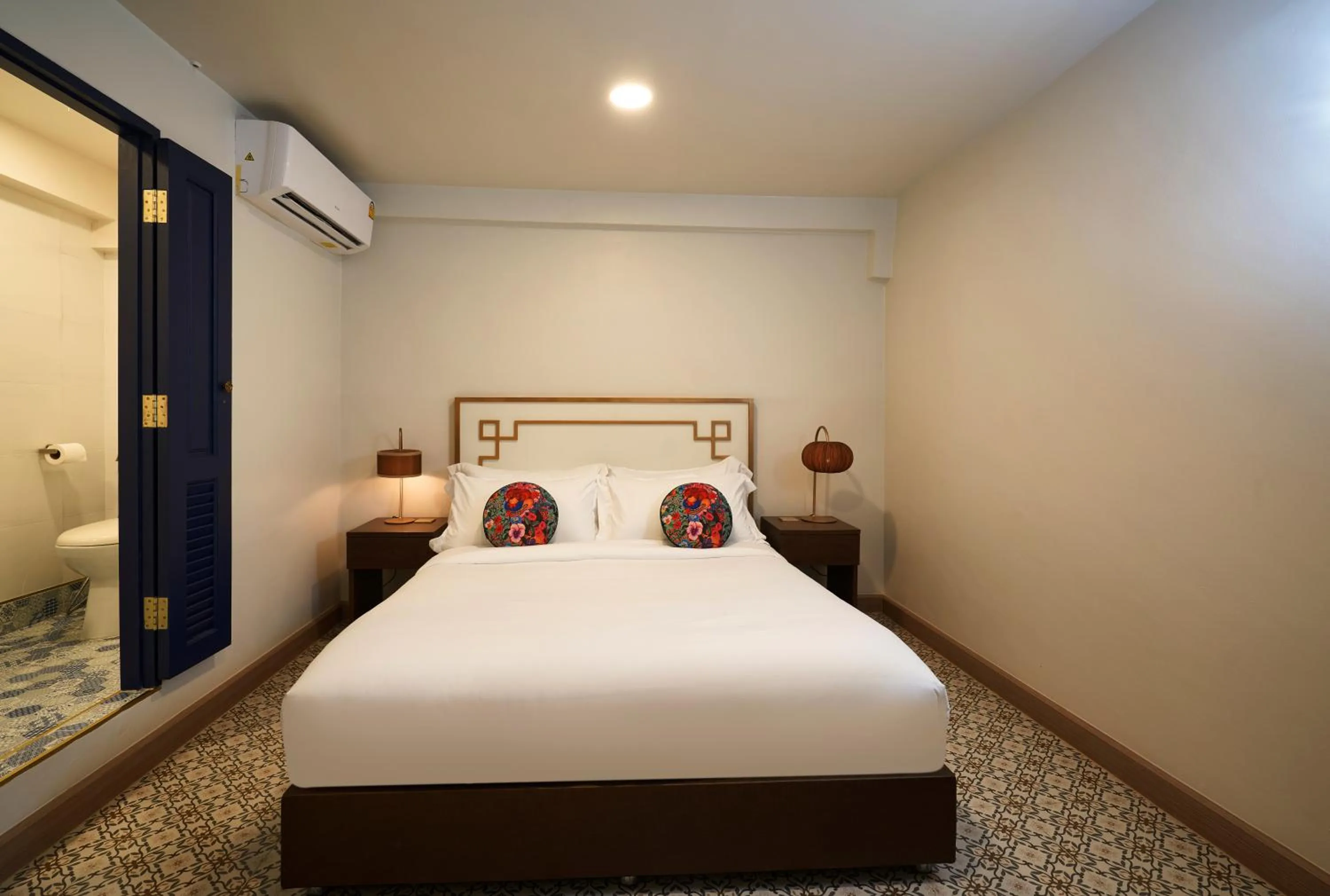 Bed in Sweet's Escape