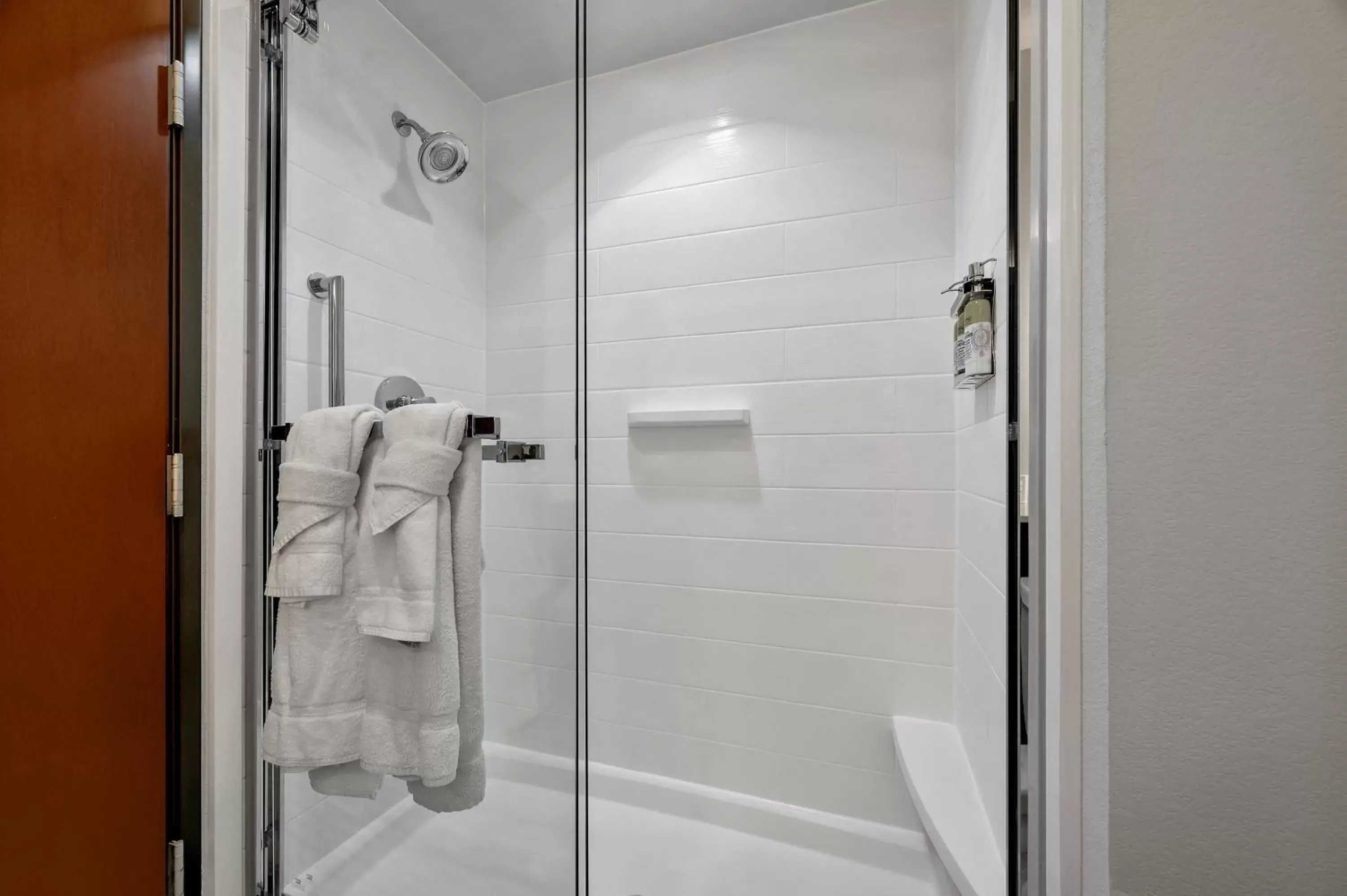 Bathroom in Holiday Inn Express Hotel & Suites Lufkin South, an IHG Hotel