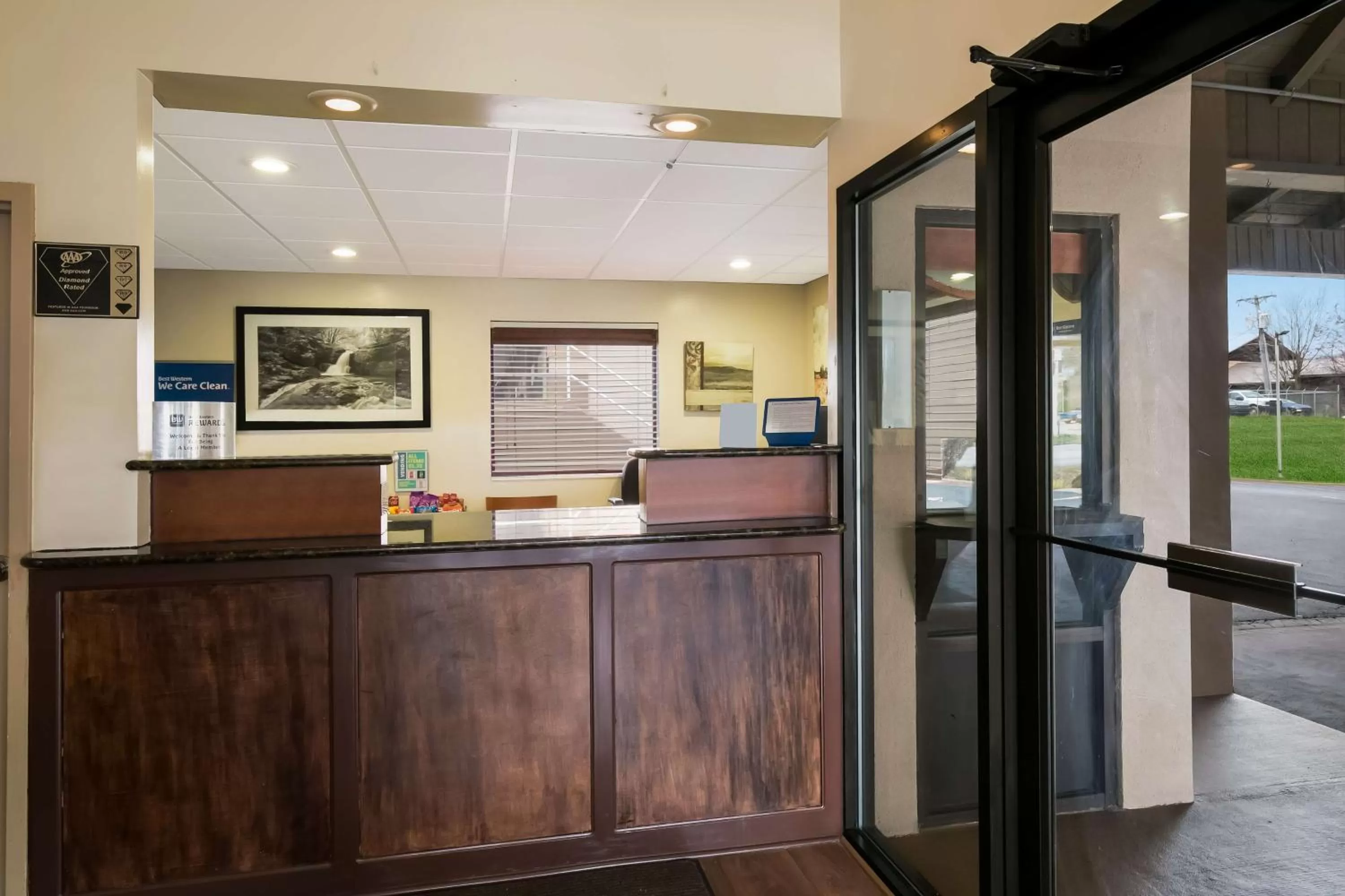 Lobby or reception in Best Western Milton Inn