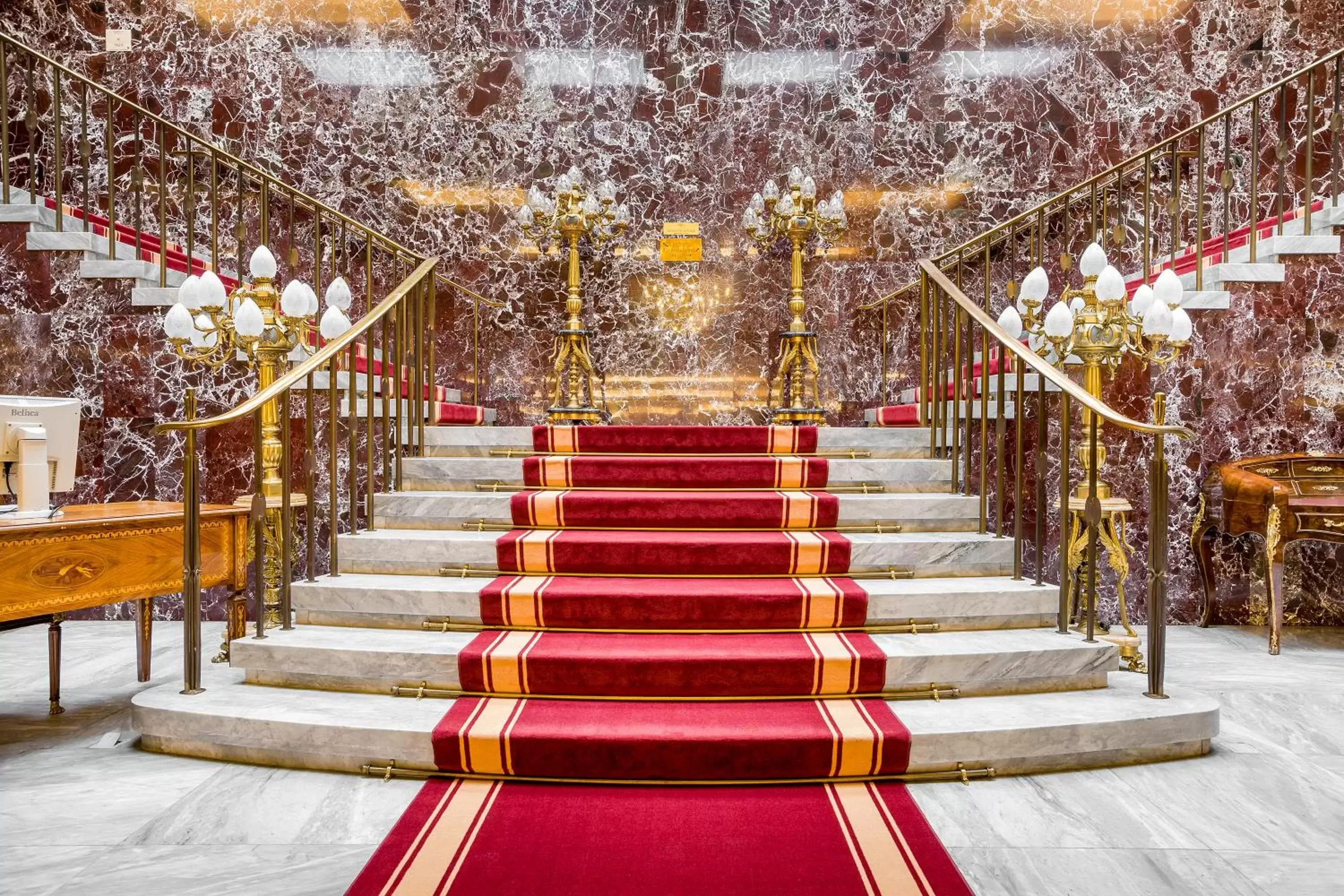 Lobby or reception in Hotel Unique Dortmund Hauptbahnhof Lobby or reception in Hotel Unique Dortmund Hauptbahnhof