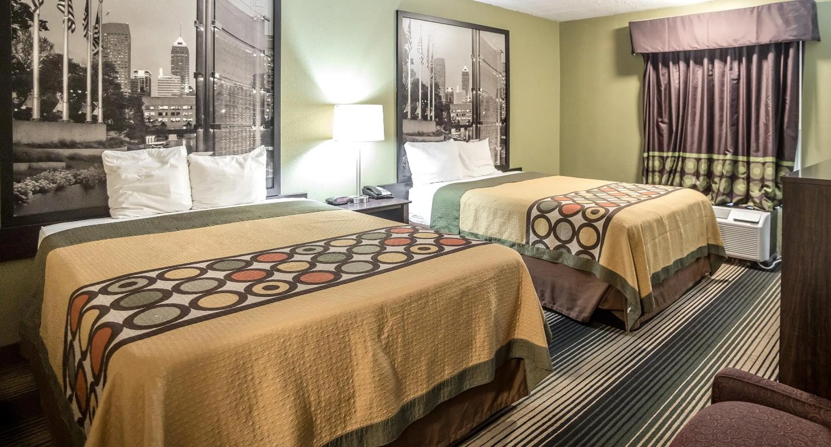 Bedroom, Bed in Super 8 by Wyndham Indianapolis South