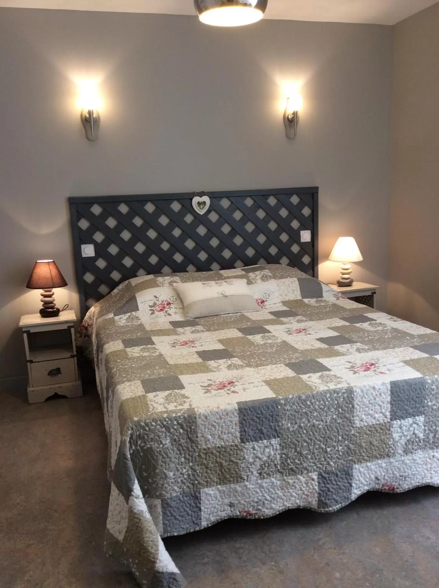 Bed in LE MOULIN DE BOULÈDE