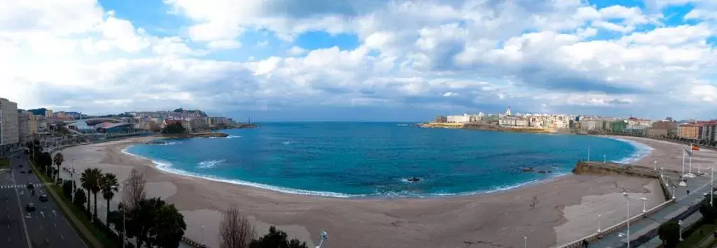 Beach, Sea View in Hotel Riazor