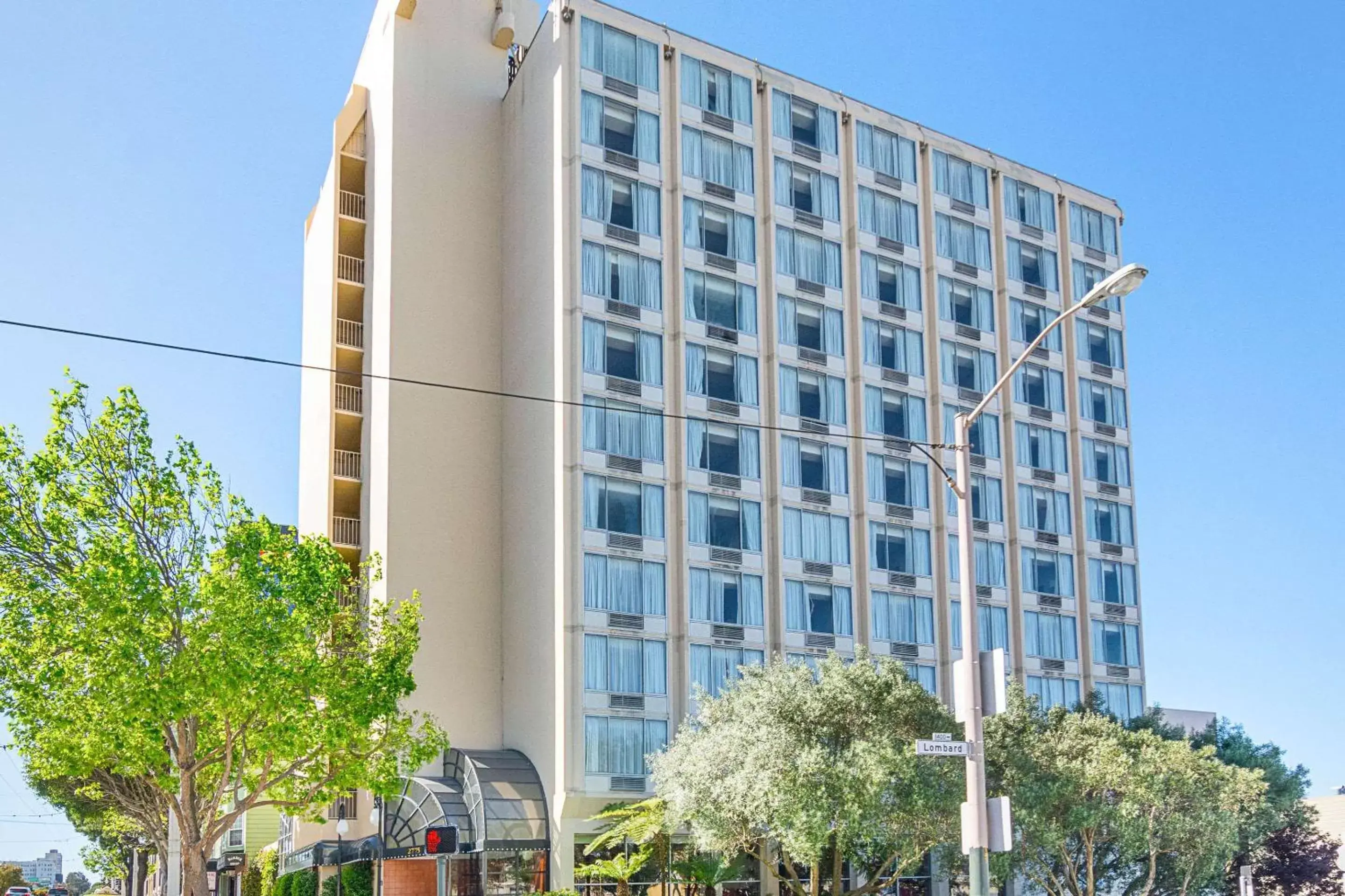 Property Building in Comfort Inn By the Bay Hotel San Francisco