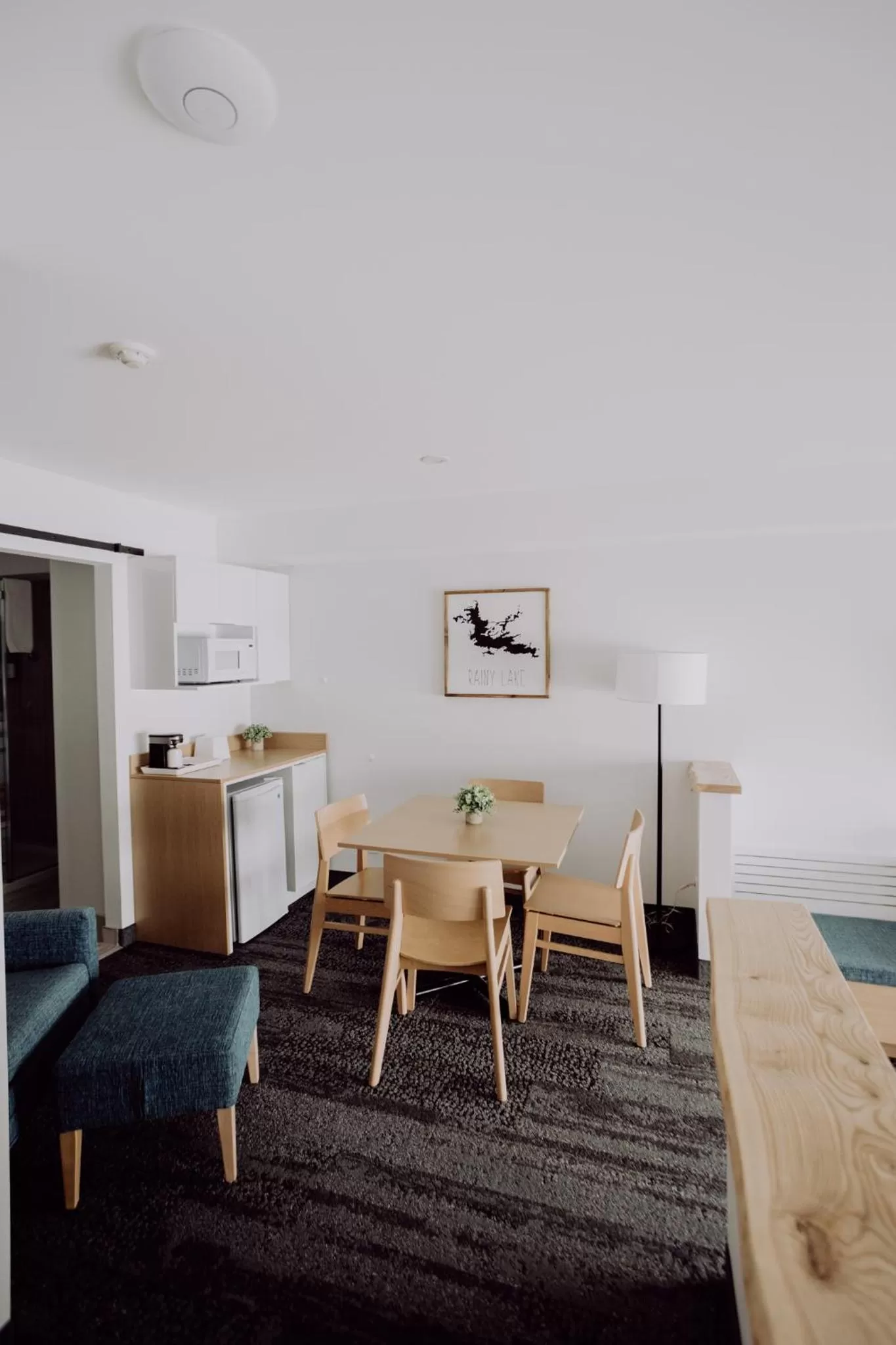 Kitchen or kitchenette in La Place Rendez-Vous Hotel