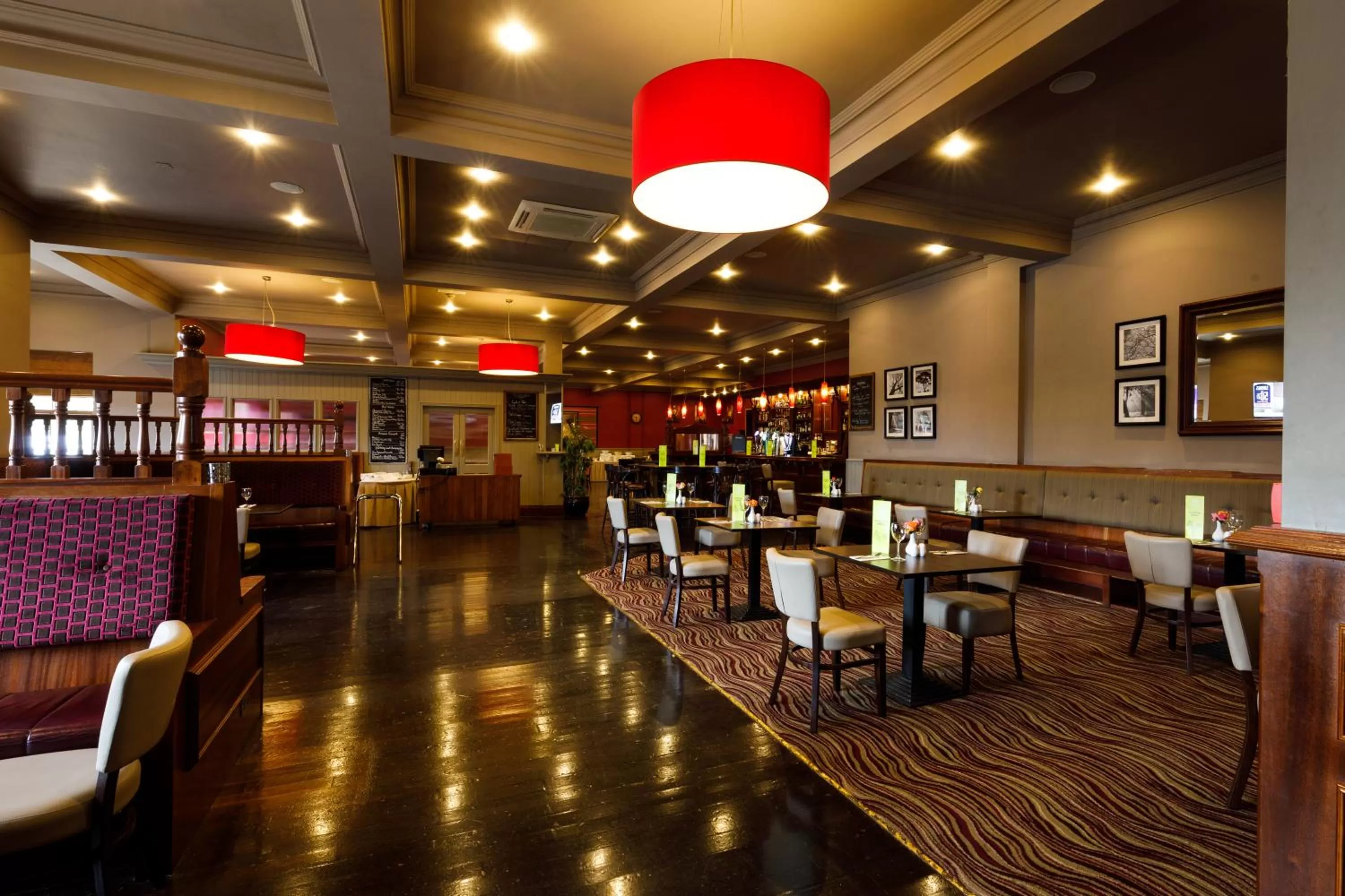Restaurant/places to eat in Great National Hotel Ballina