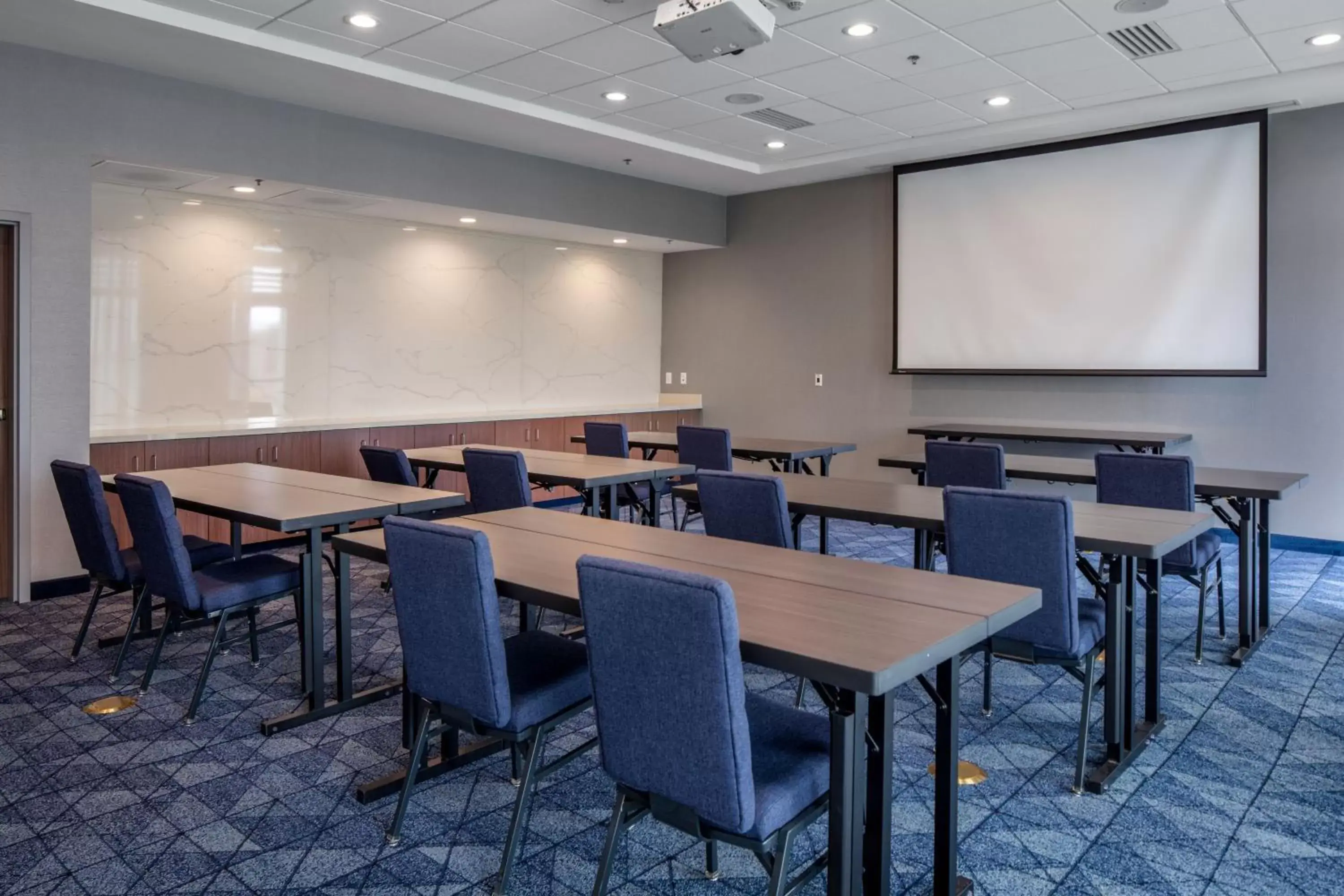 Meeting/conference room in Courtyard by Marriott Conway