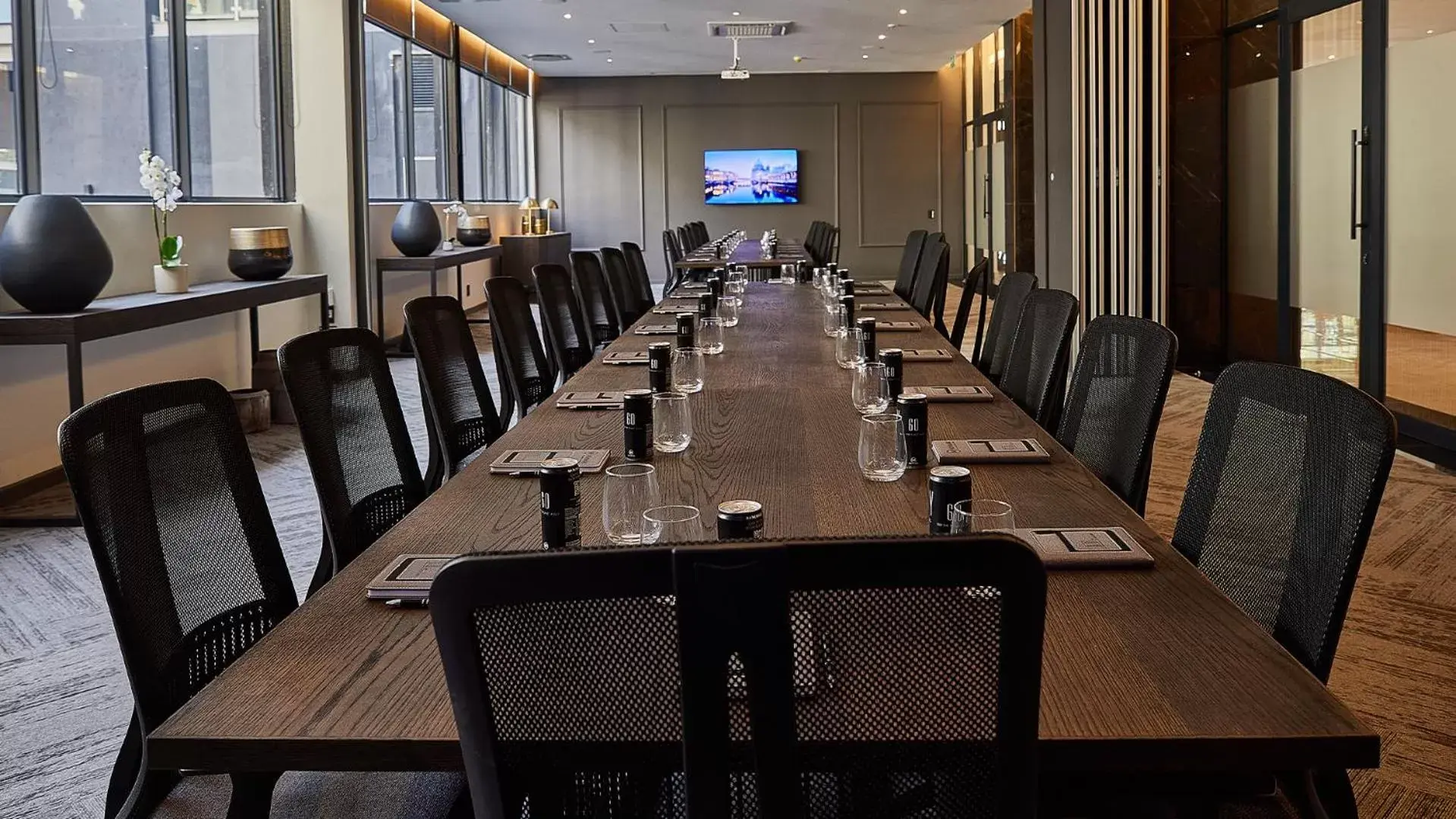 Banquet/Function facilities in The Catalyst Apartment Hotel by NEWMARK