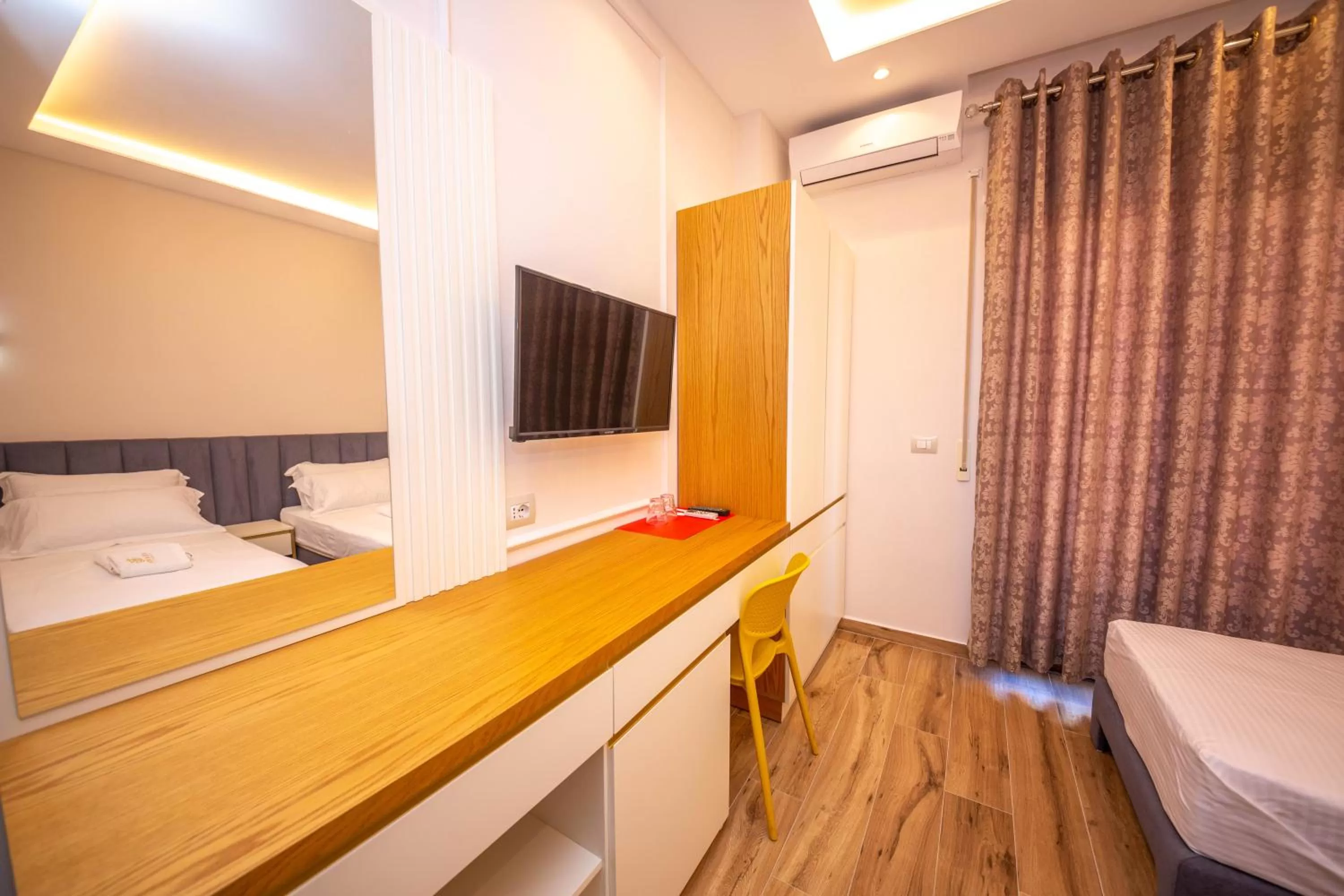 Bedroom, Bed in Hotel Vila Misiri